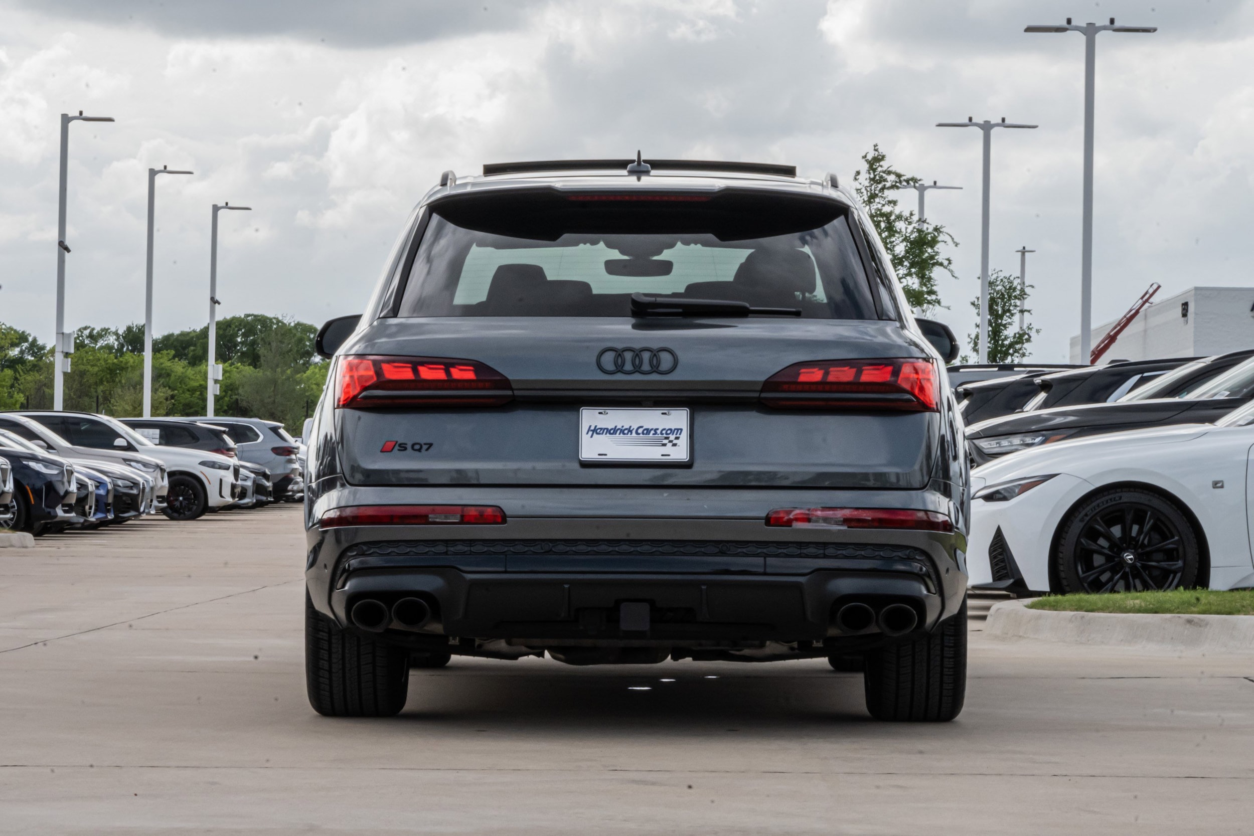 2025 Audi SQ7 Prestige quattro photo 6