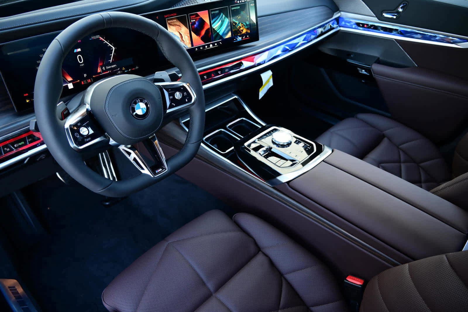 2025 BMW 7 Series 740i photo 5