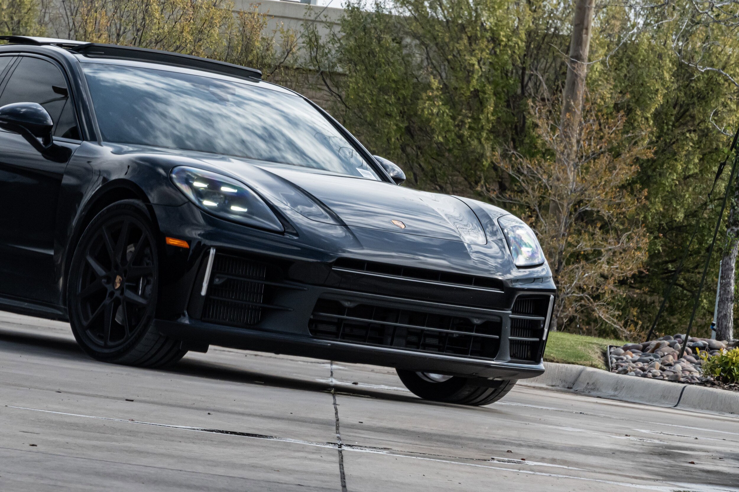 2024 Porsche Panamera 4 photo 3