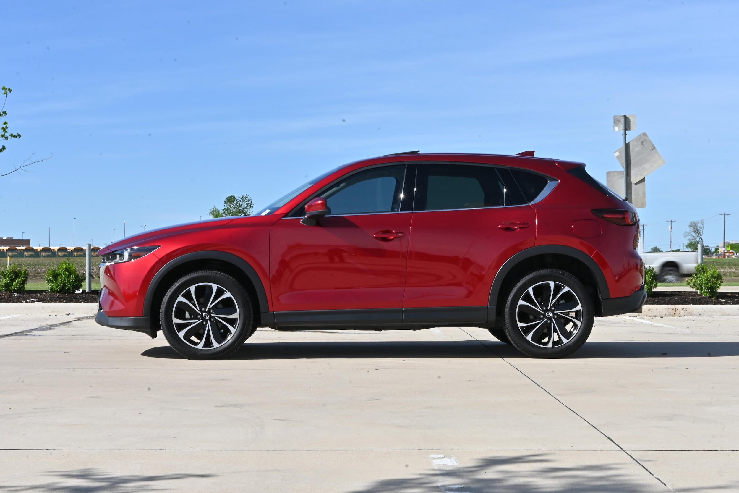 2022 Mazda CX-5 2.5 S Premium Package AWD photo 5
