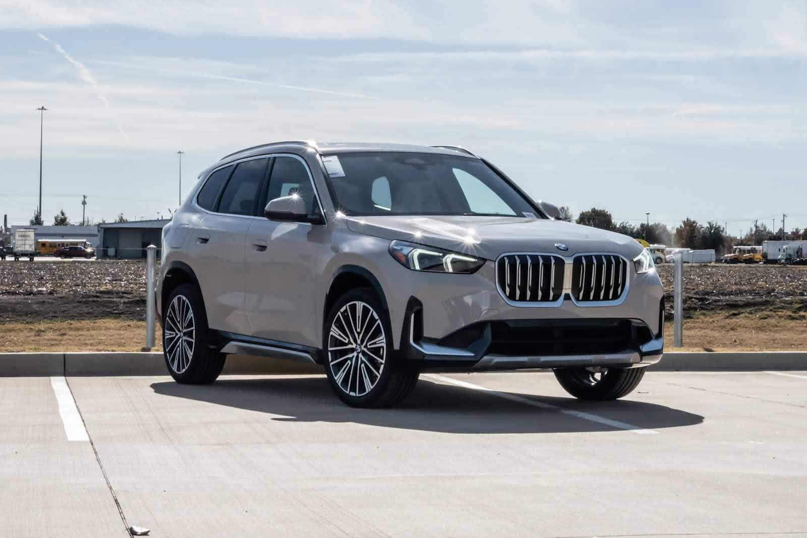 2026 BMW X1 xDrive28i's photo