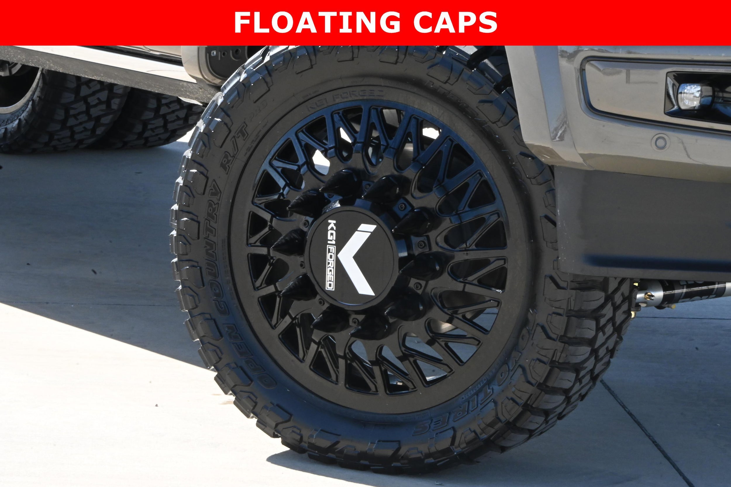 2026 Ford Super Duty F-450 DRW Platinum 4WD Crew Cab photo 3