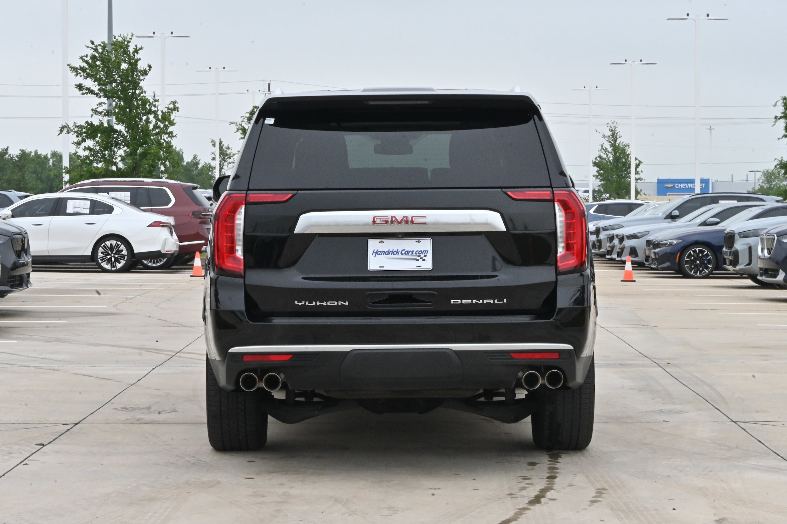 2023 GMC Yukon XL Denali 4WD photo 6
