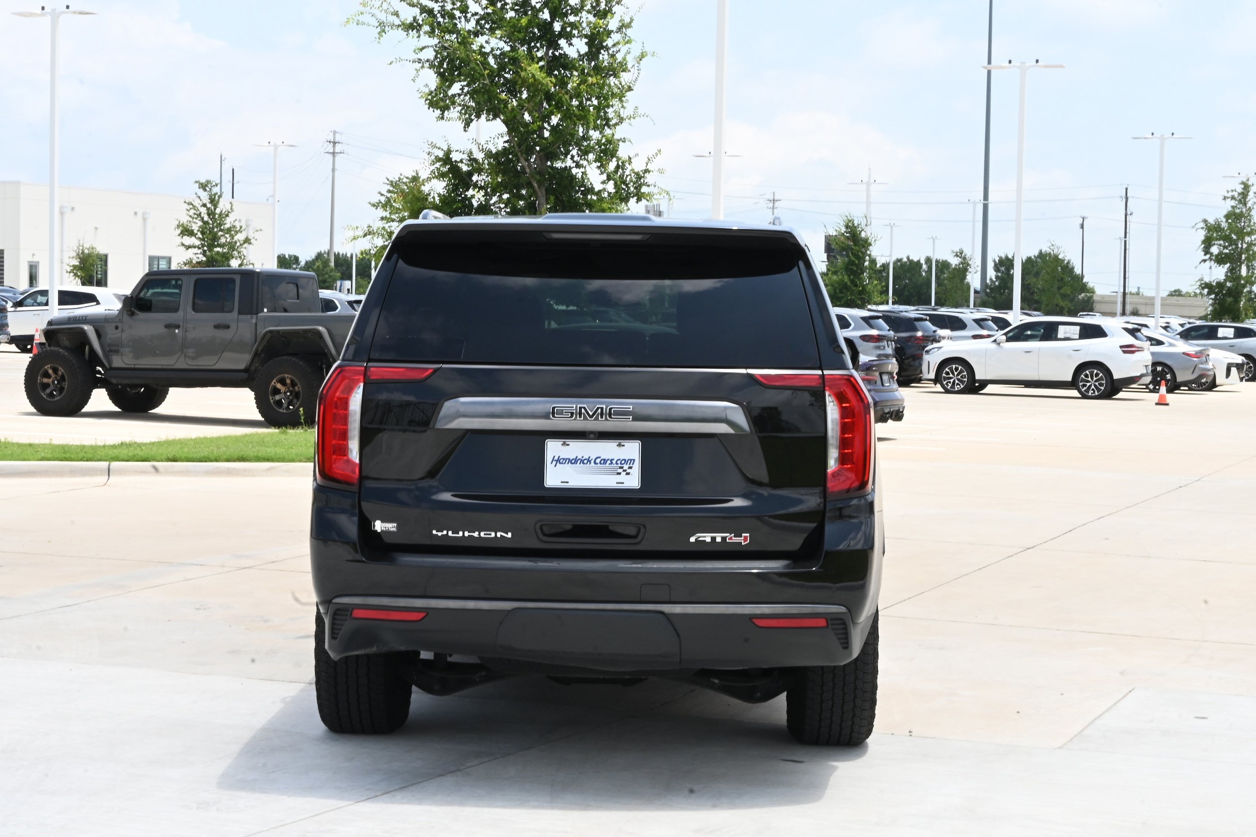 GMC Yukon XL AT4 4WD