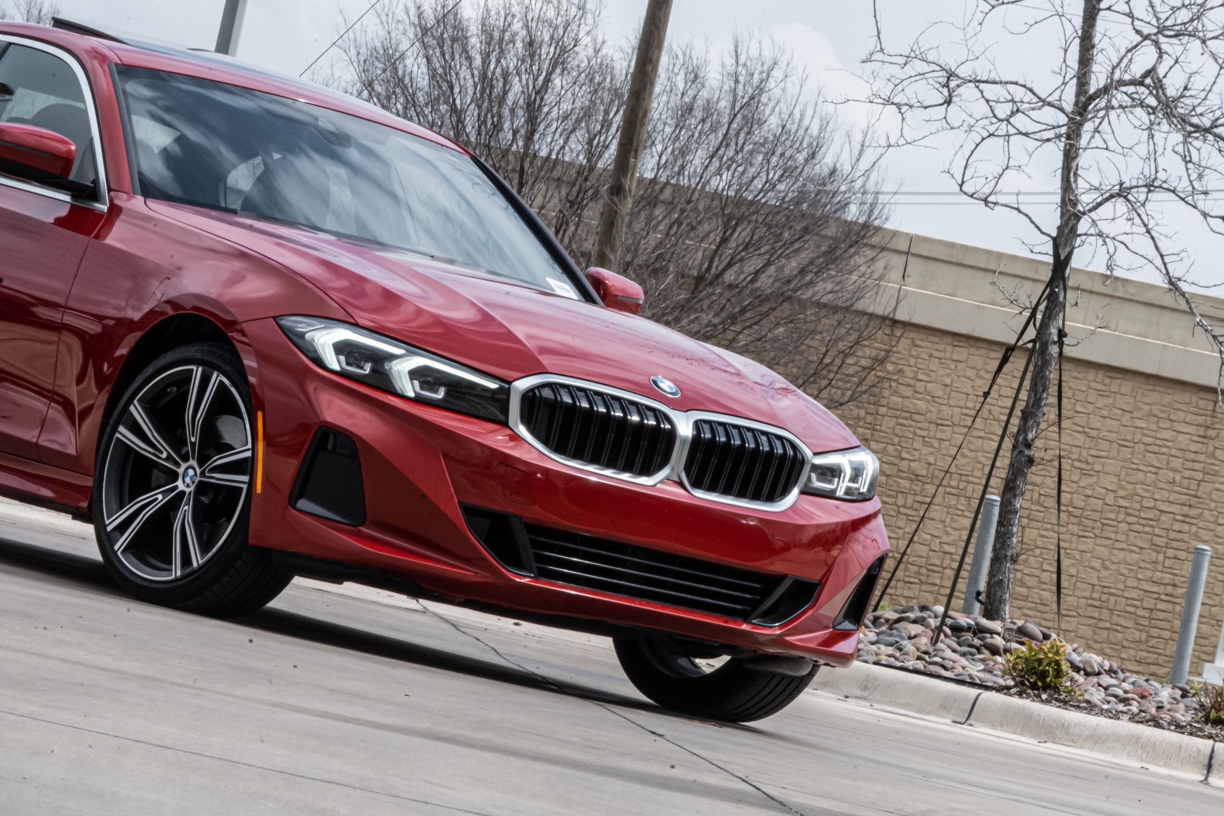 2024 BMW 3 Series 330i photo 4