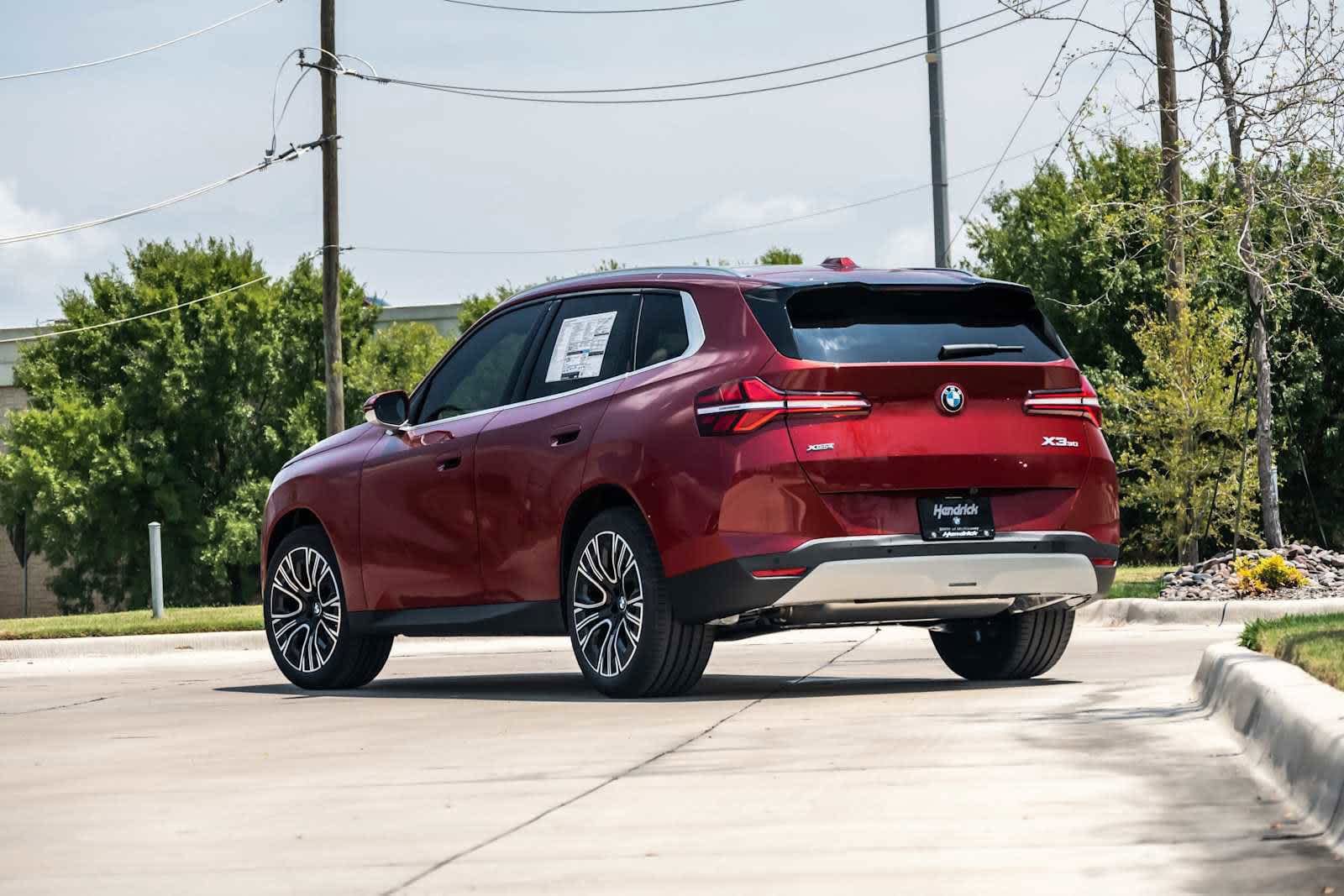 2026 BMW X3 30 xDrive photo 2