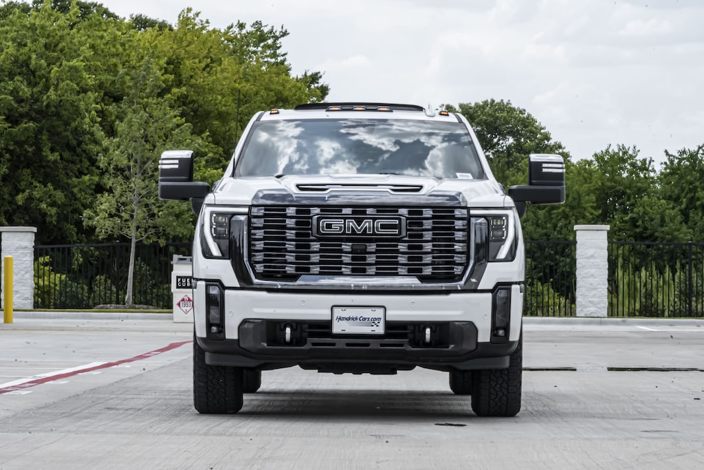 Used 2024 GMC Sierra 2500HD Denali Ultimate 4WD Crew Cab Pickup