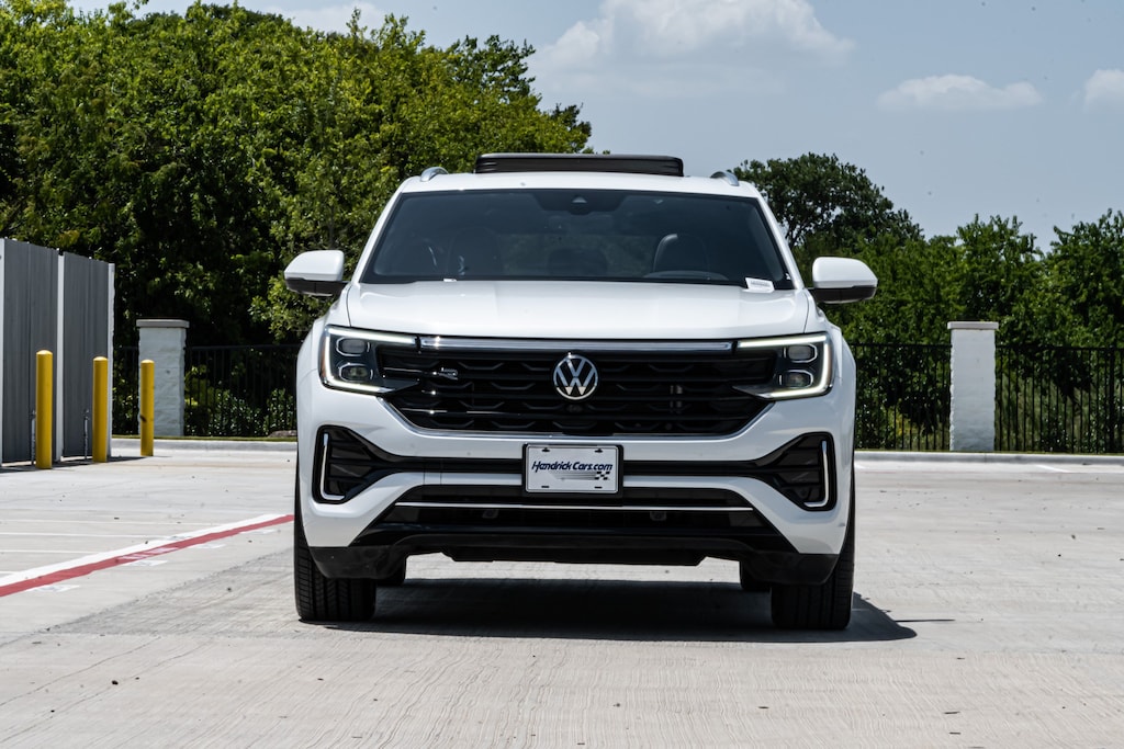Used 2024 Volkswagen Atlas Cross Sport 2.0T SEL Premium R-Line 4MOTION SUV
