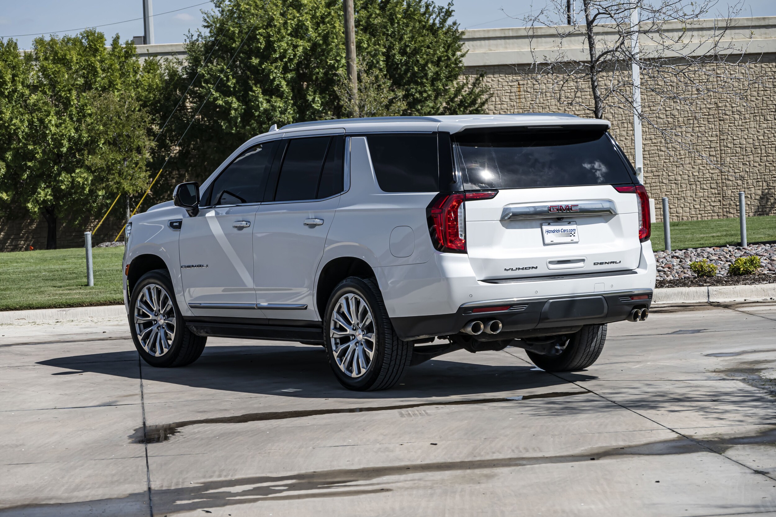 2022 Gmc Yukon Denali photo 2