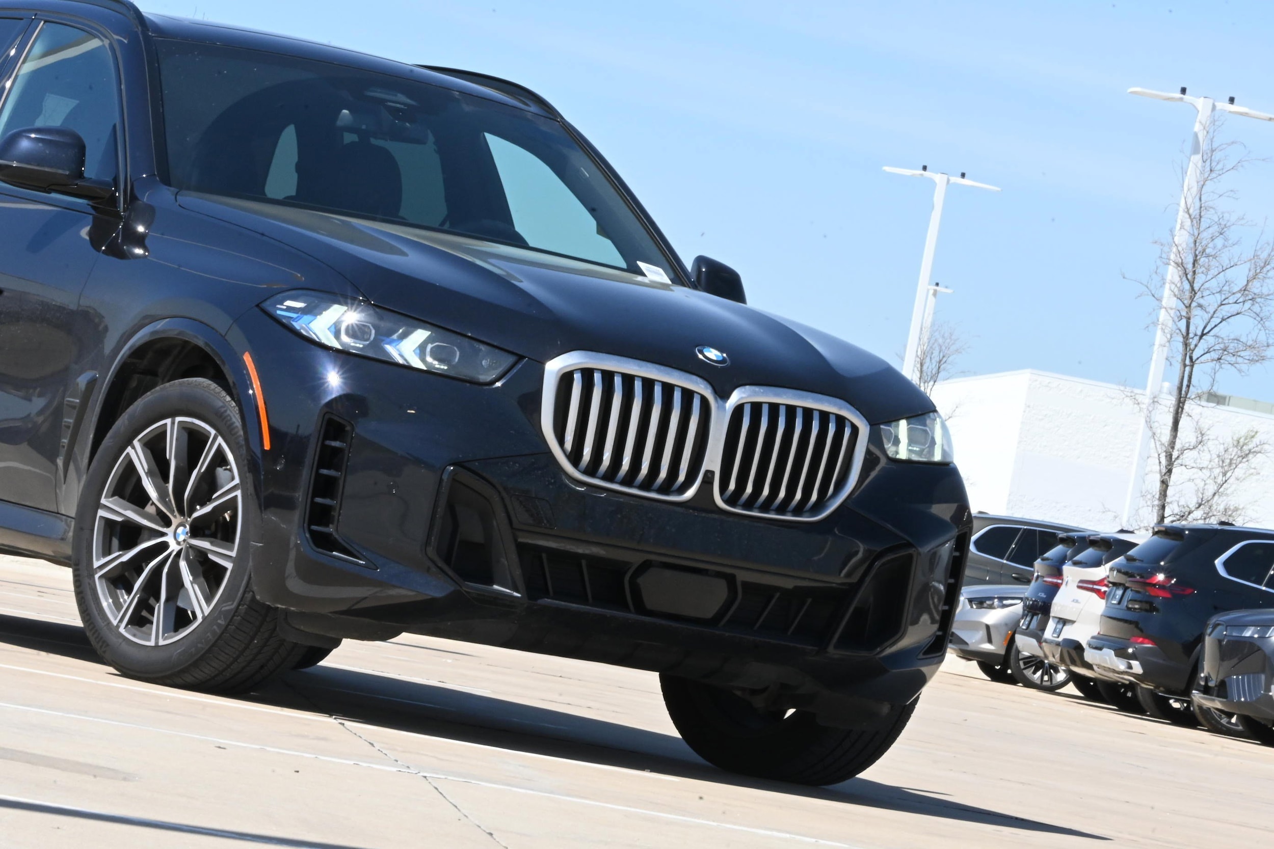 2025 BMW X5 xDrive40i photo 4