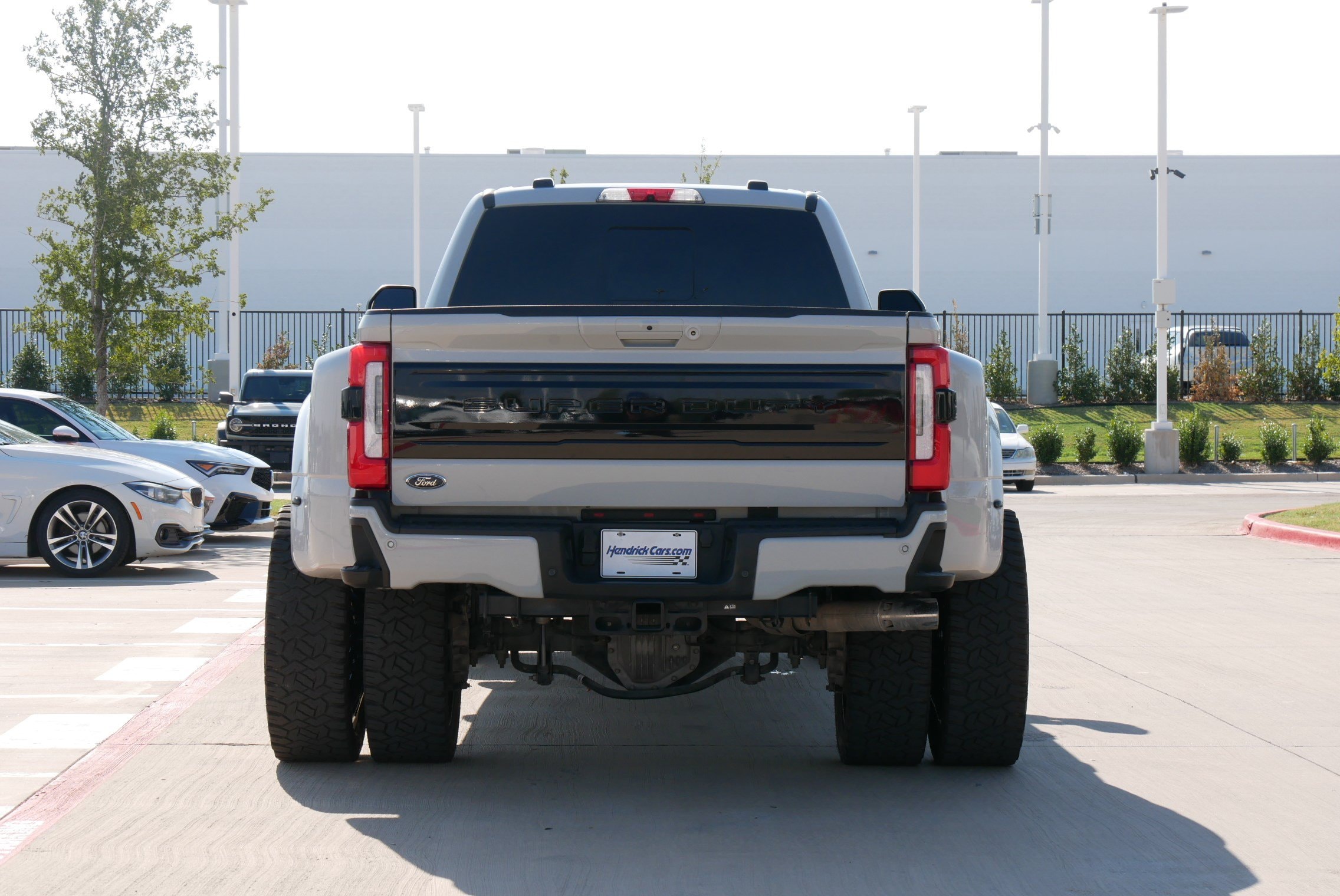 2025 Ford Super Duty F-450 DRW Platinum 4WD Crew Cab
