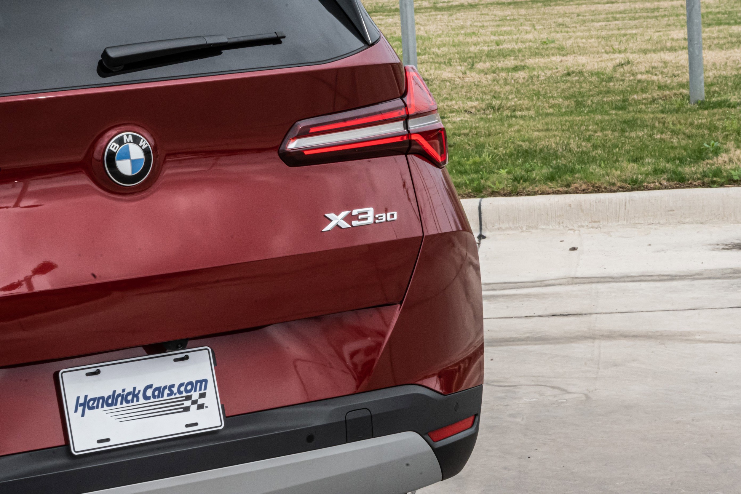 2025 BMW X3 30 xDrive photo 3