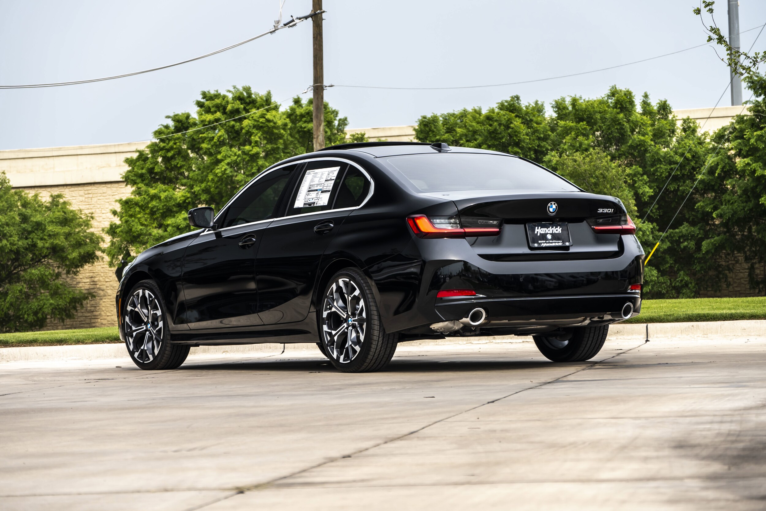 2025 Bmw 330i photo 2