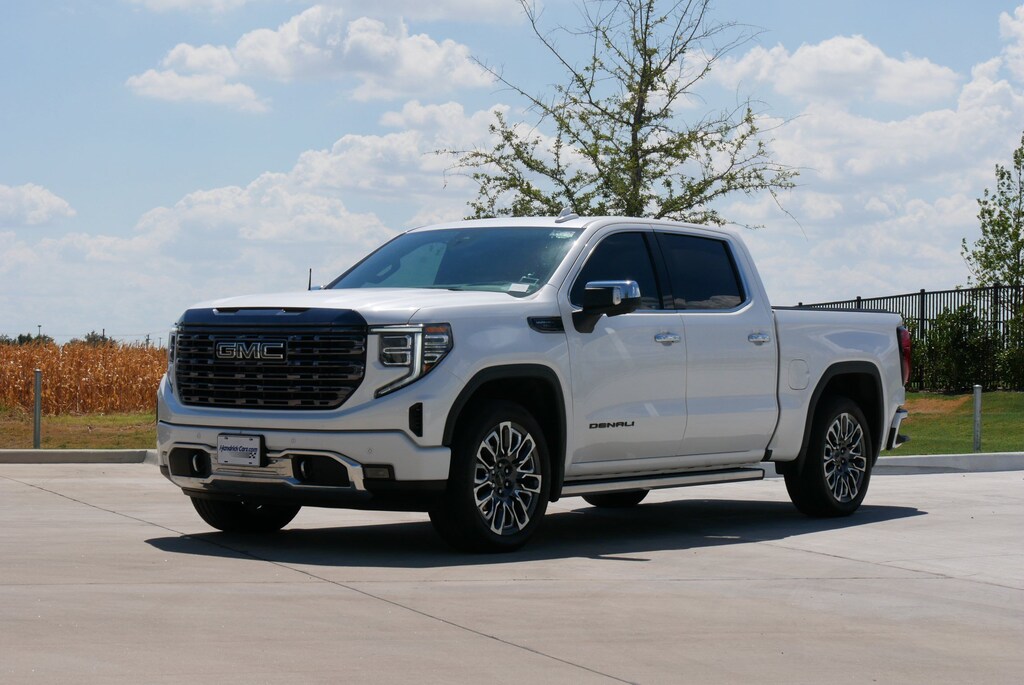 Used 2023 GMC Sierra 1500 Denali Ultimate 4WD Crew Cab Pickup