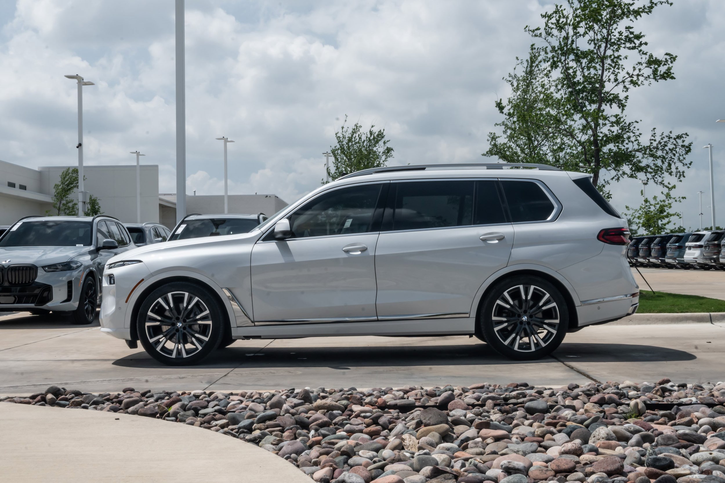 2024 BMW X7 xDrive40i photo 5