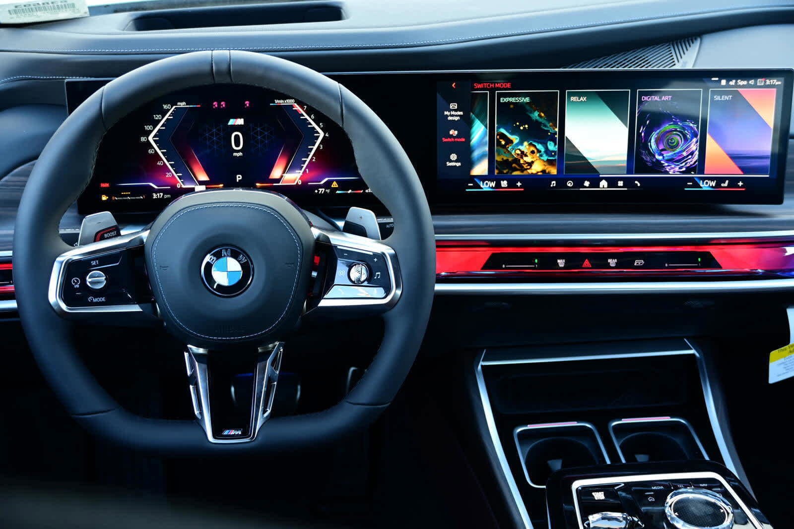 2025 BMW 7 Series 740i photo 3