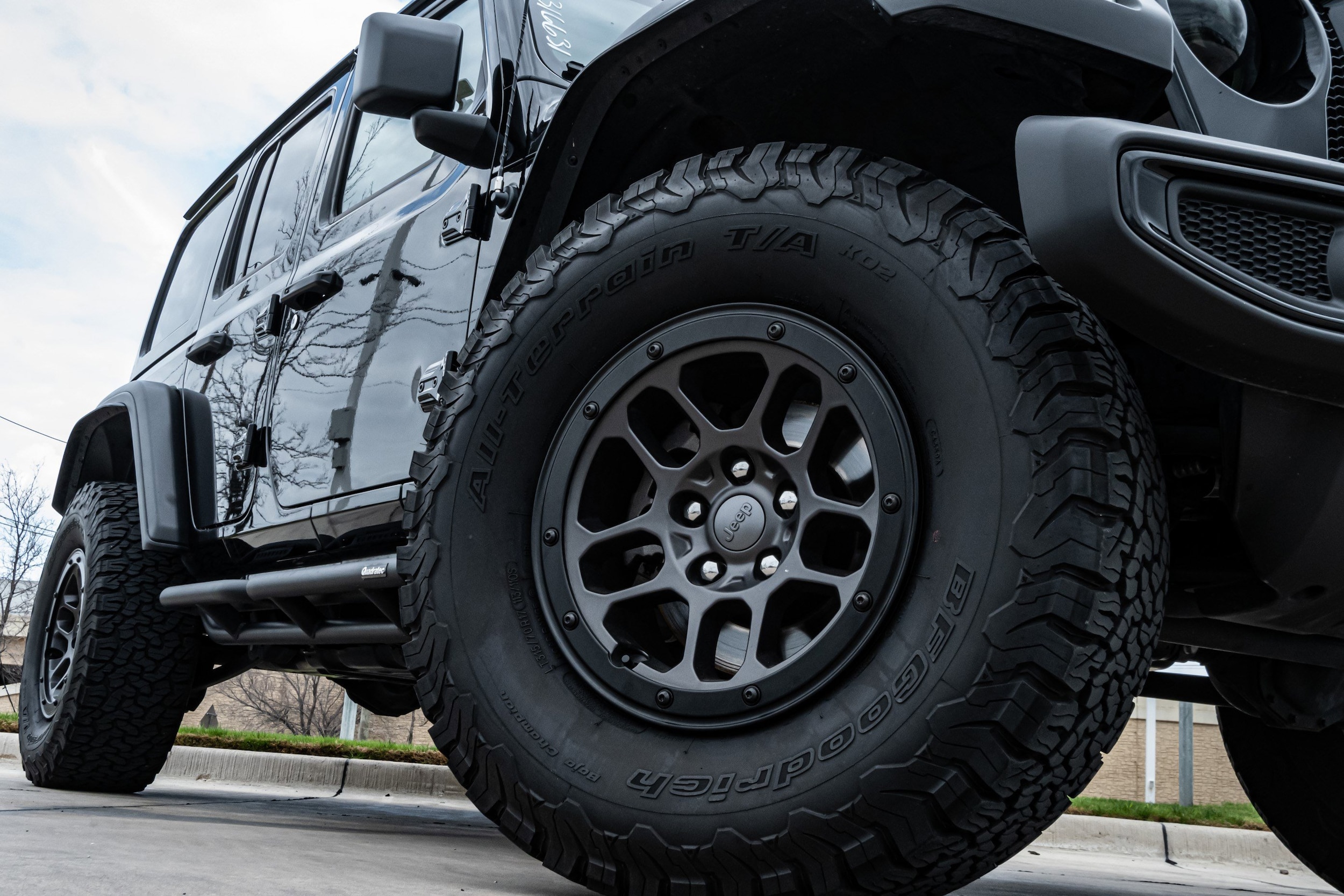 2023 Jeep Wrangler High Tide 4 Door 4x4 photo 3