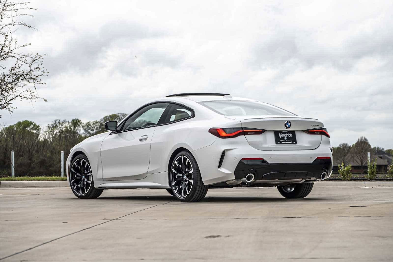 2025 BMW 4 Series 430i photo 2