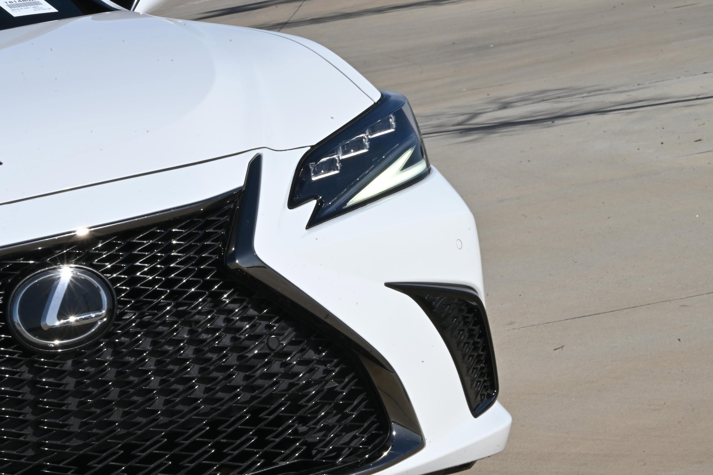2022 LEXUS ES 350 F SPORT photo 6