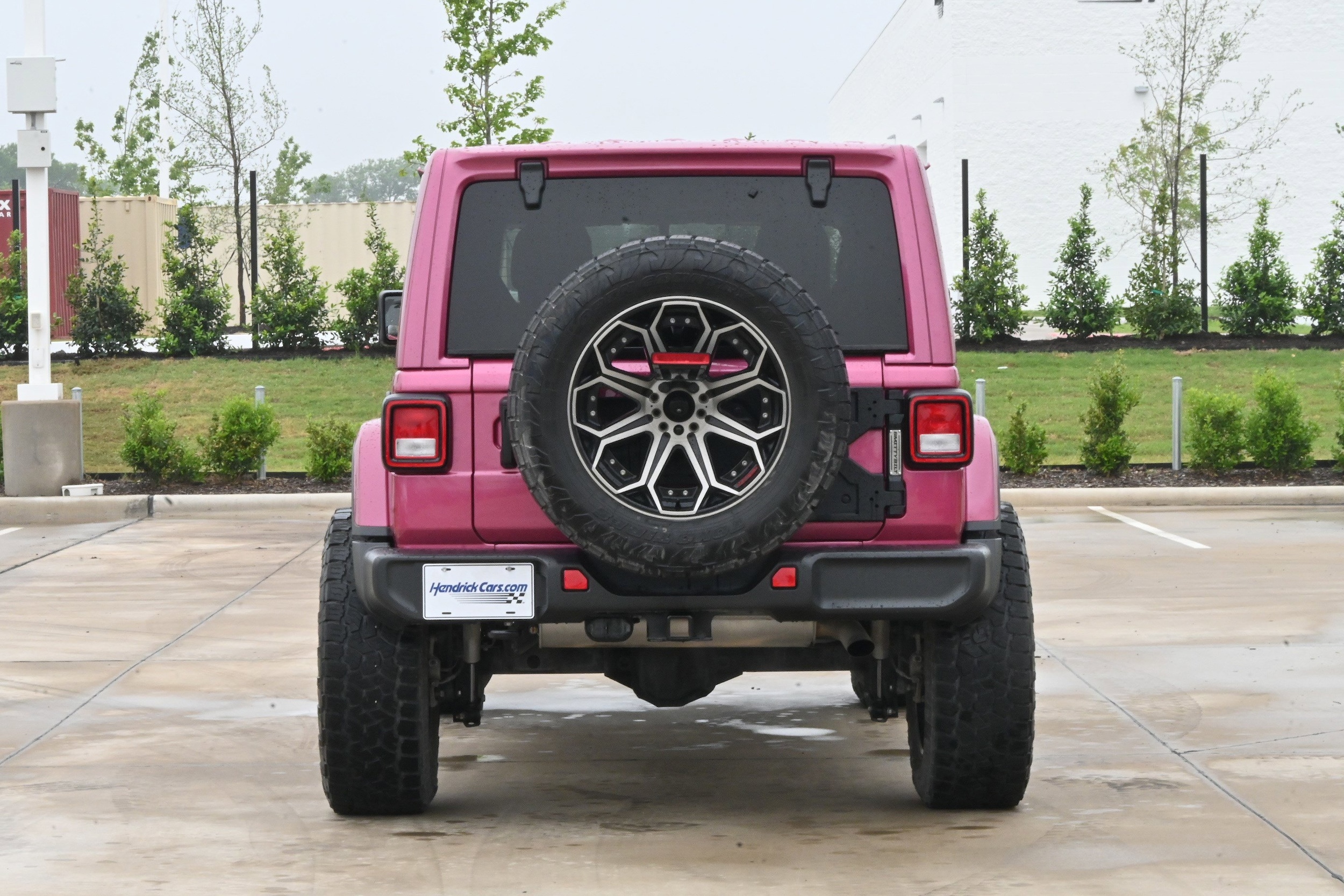 2022 Jeep Wrangler Unlimited Sahara 4x4 photo 6