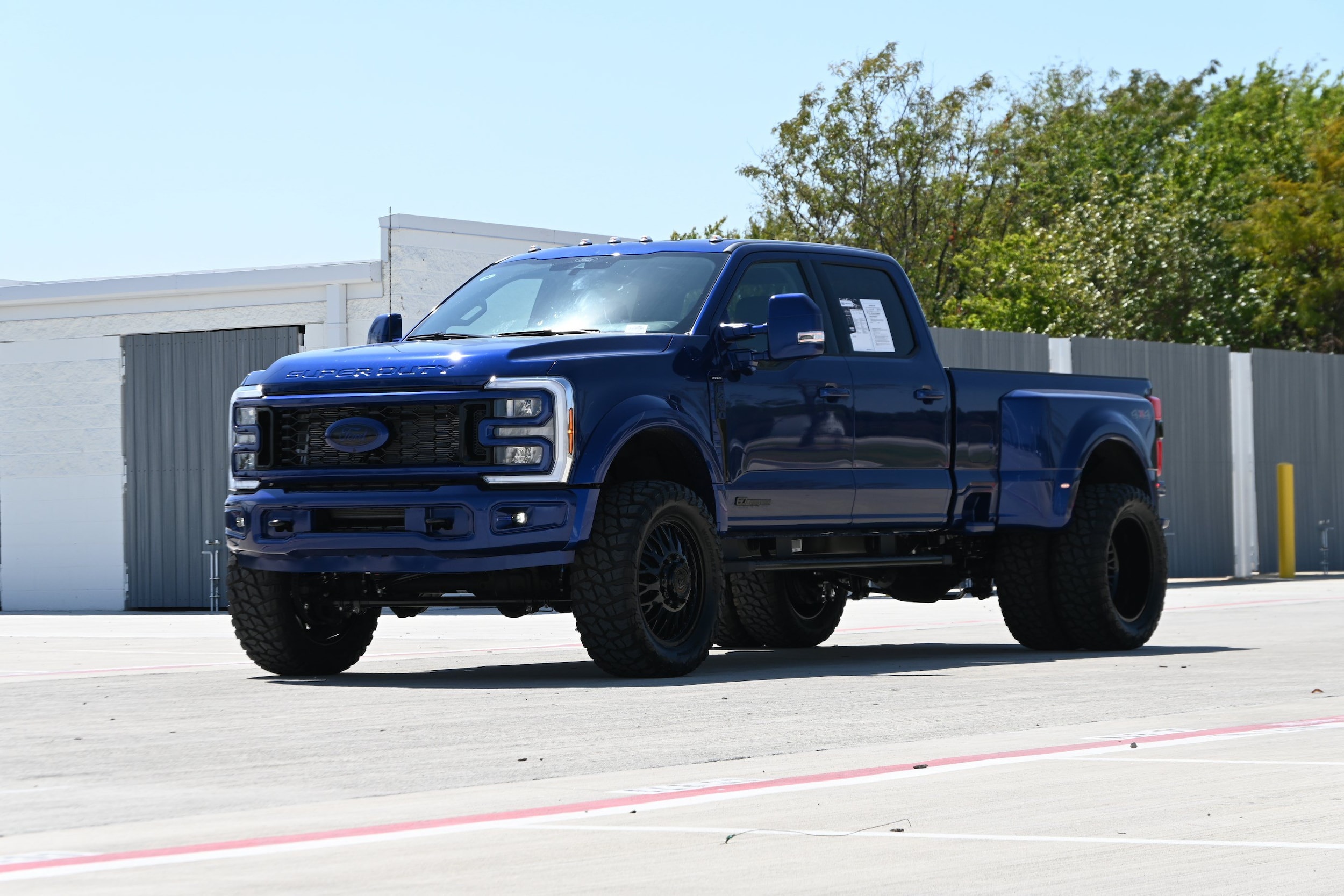 2026 Ford Super Duty F-450 DRW LARIAT