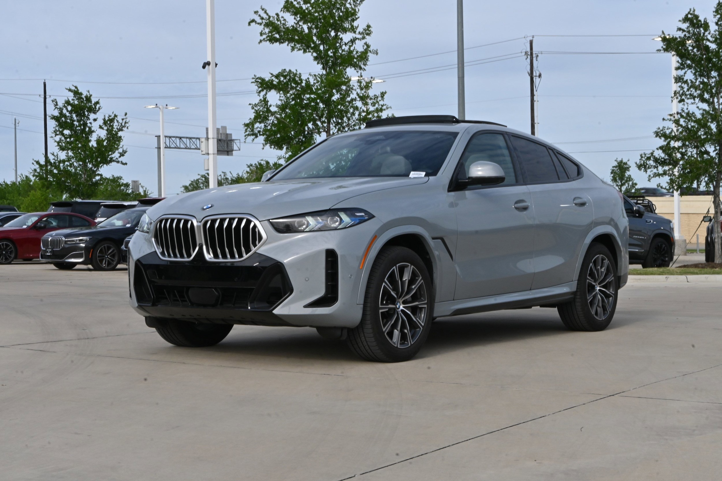 2025 BMW X6 xDrive40i photo 4