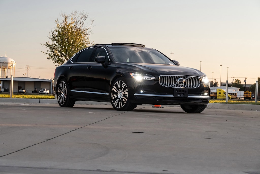 Used 2023 Volvo S90 Plus B6 AWD Sedan