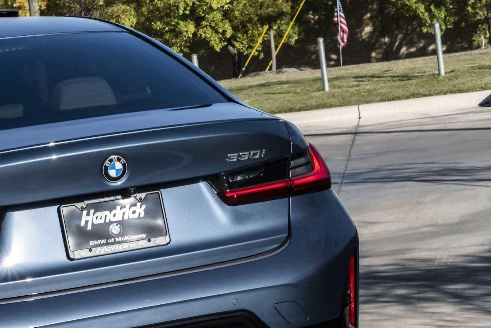 2026 BMW 3 Series 330i photo 6