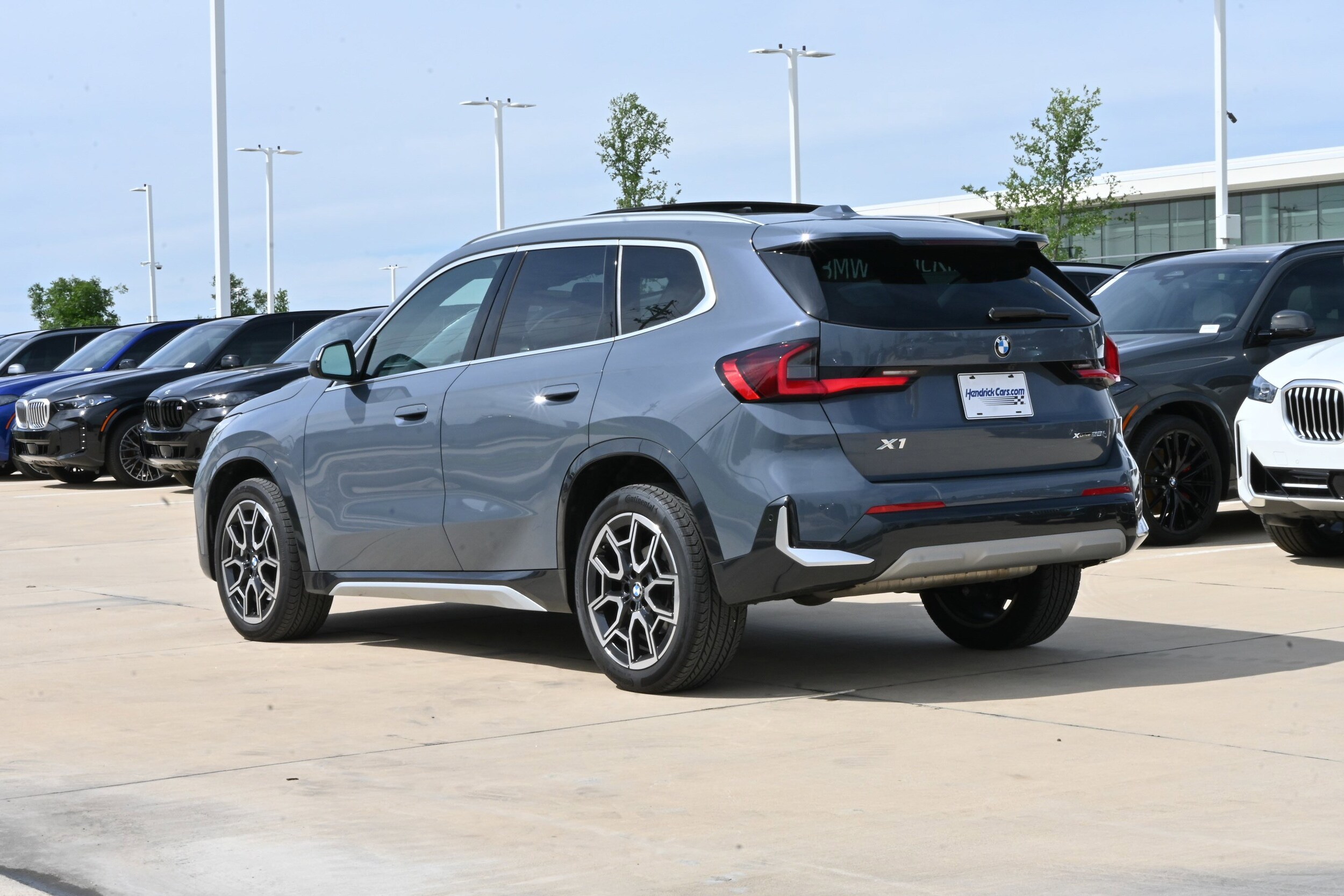 2025 BMW X1 xDrive28i photo 6