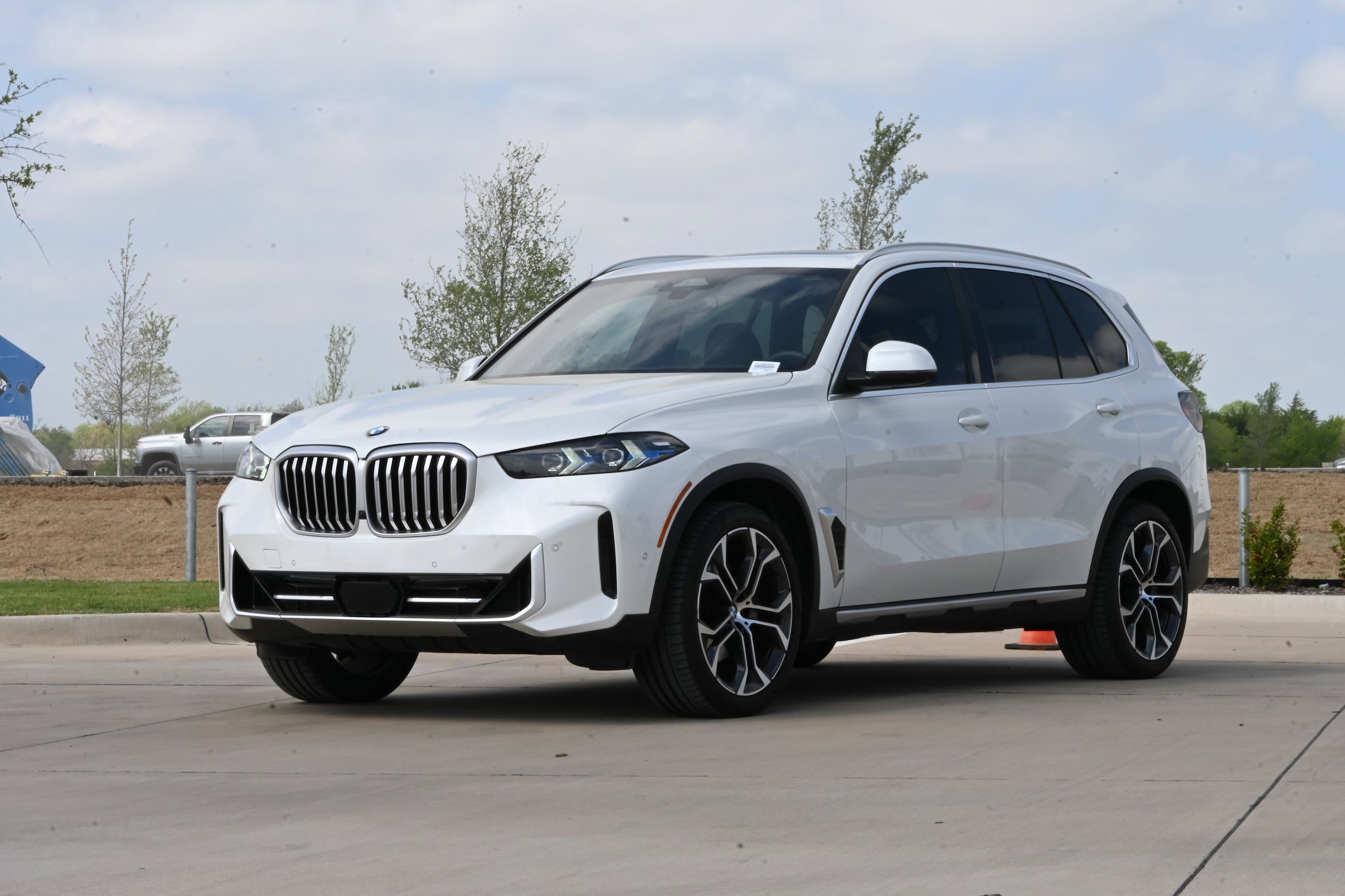 2025 BMW X5 xDrive40i photo 4