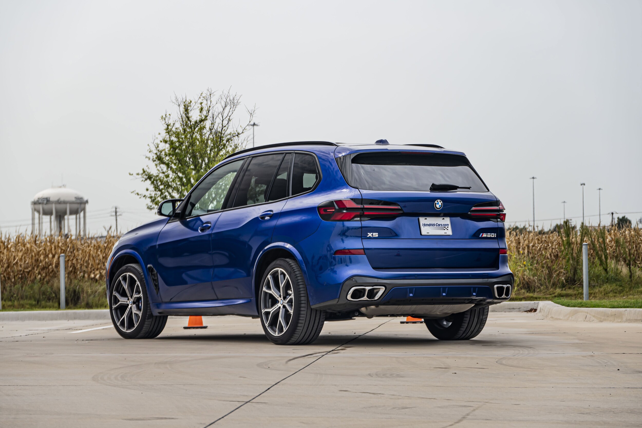 2025 Bmw X5 M60i photo 2