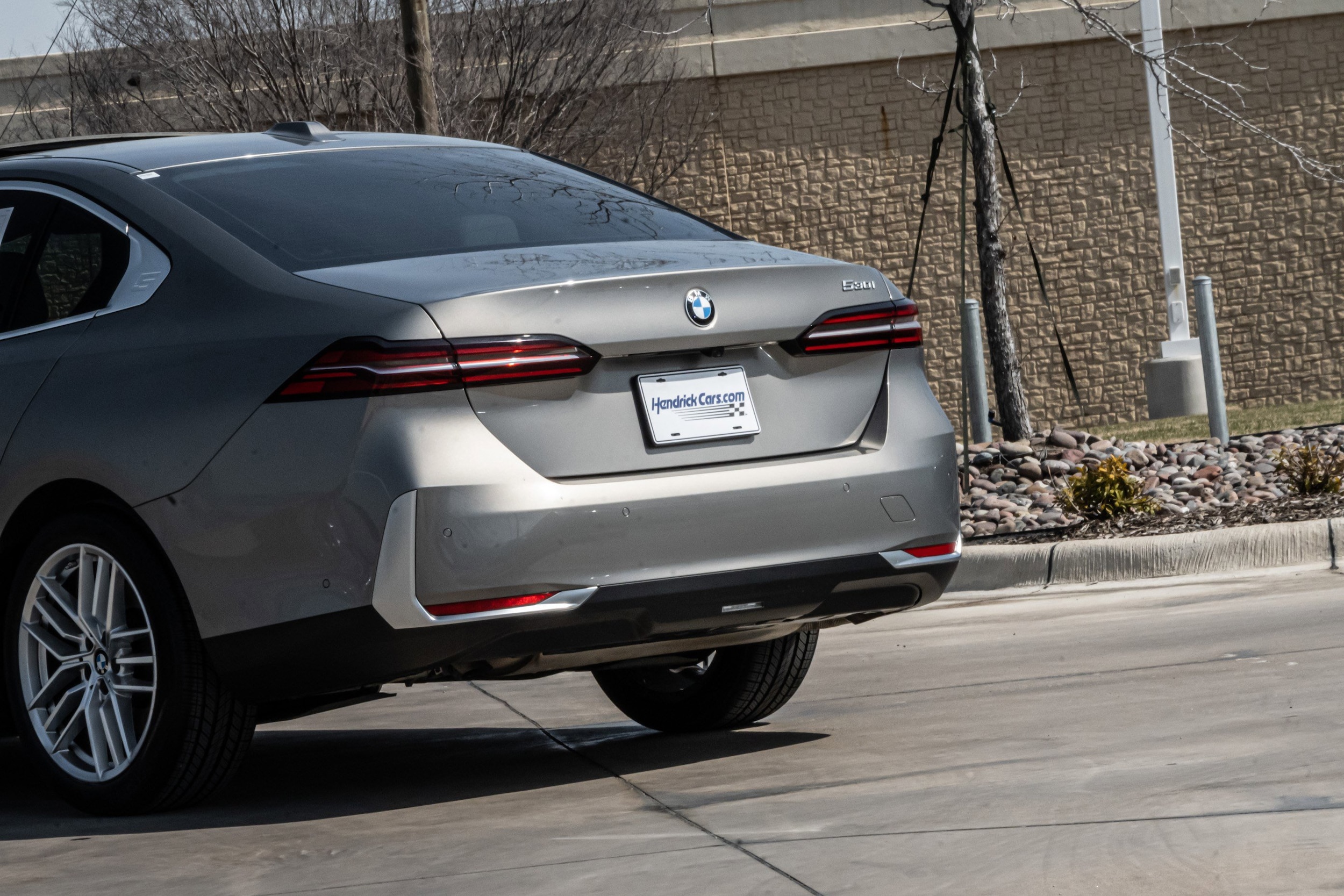 2024 BMW 5 Series 530i photo 5