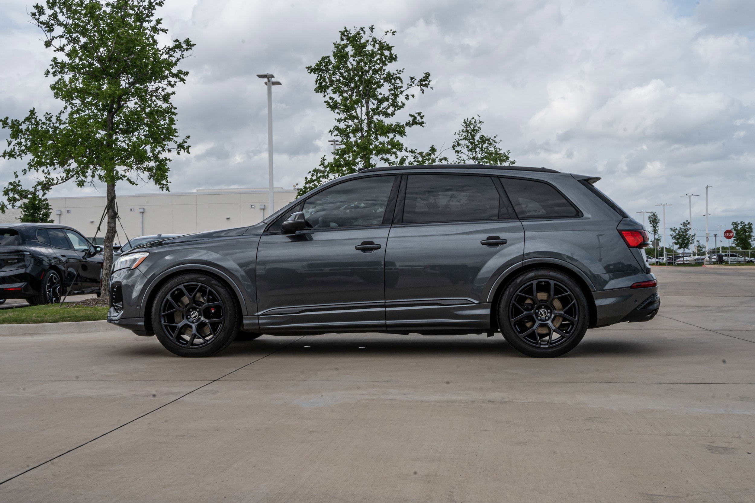 2025 Audi SQ7 Prestige quattro photo 4