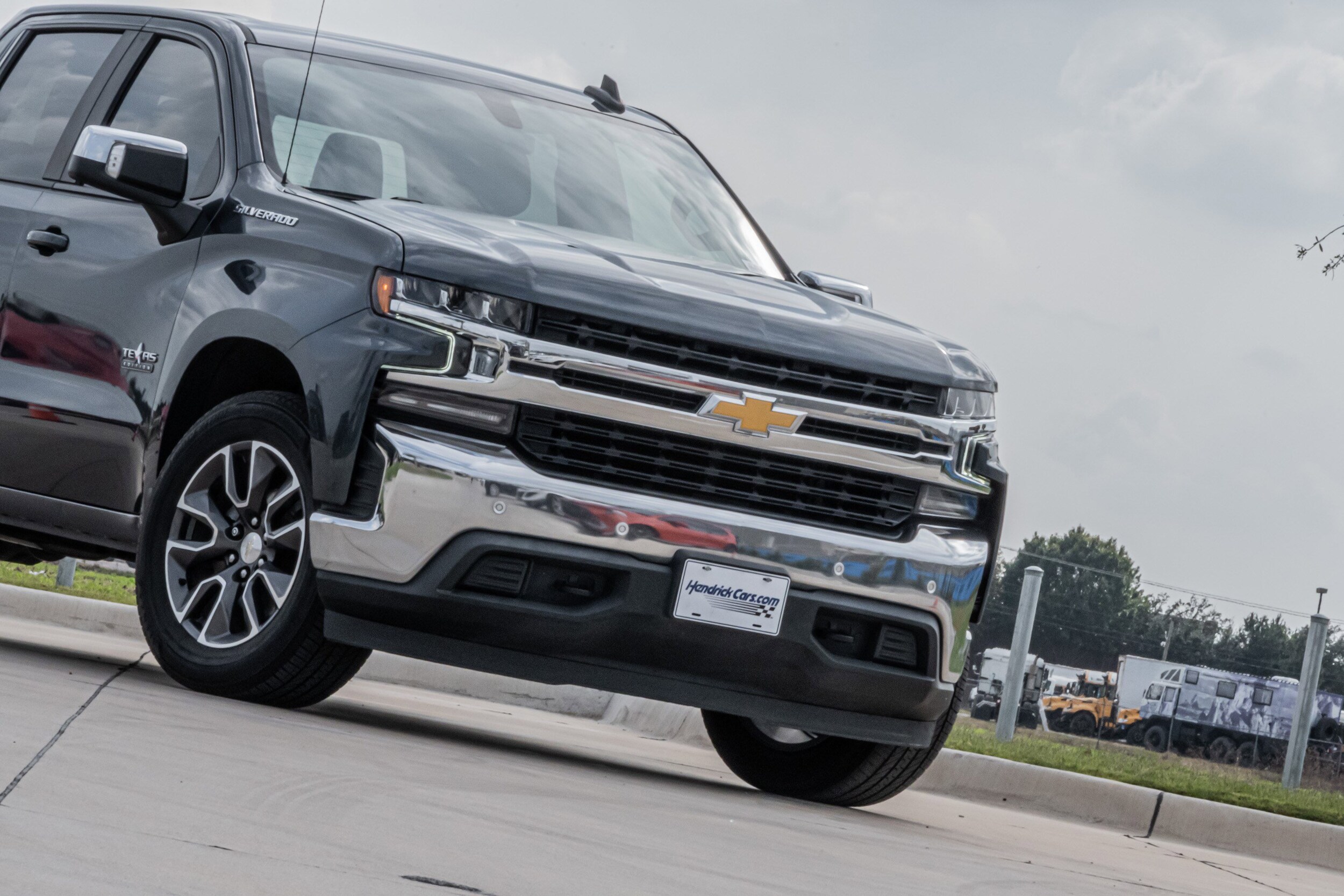 2020 Chevrolet Silverado 1500 LT Texas Edition photo 3
