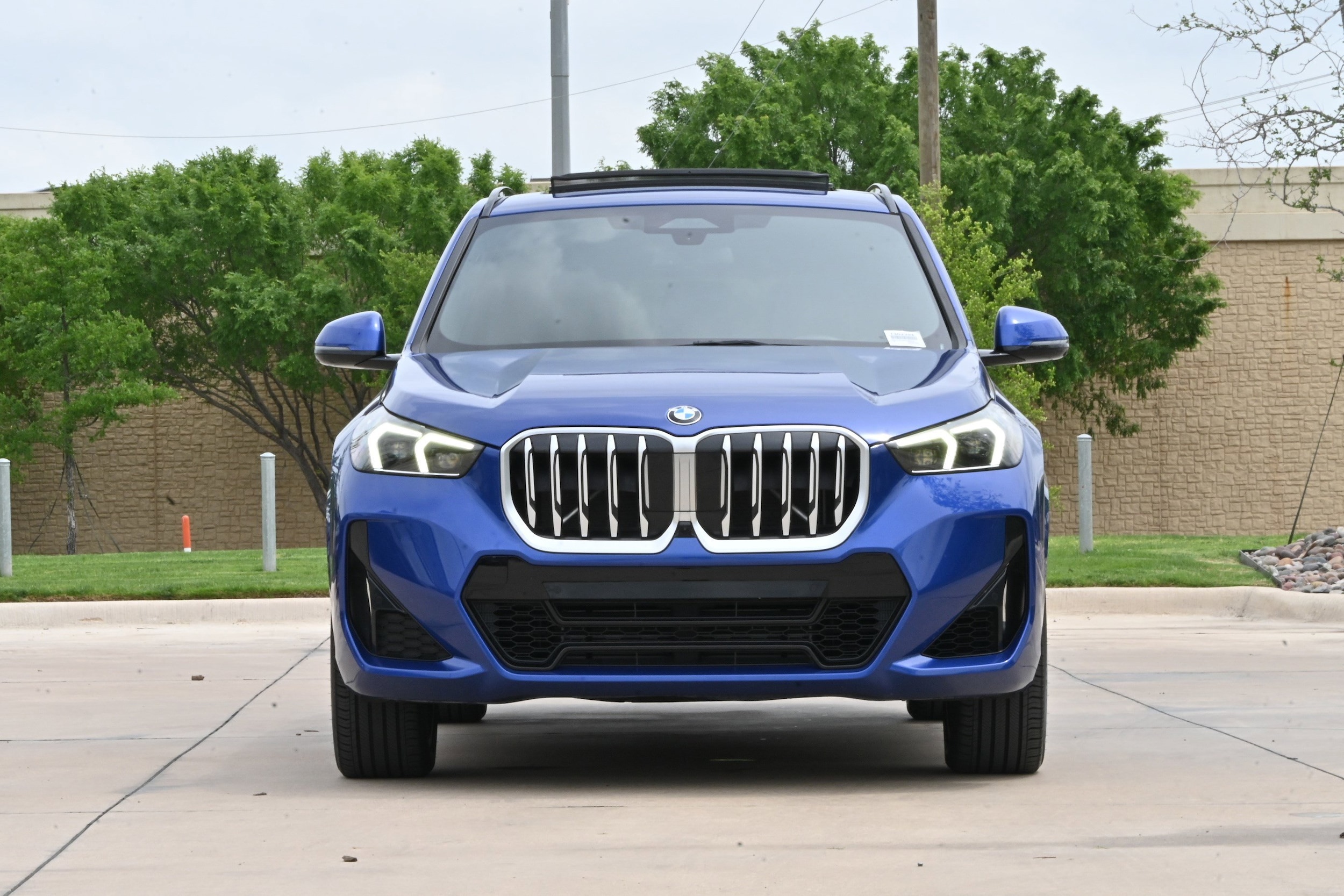 2024 BMW X1 xDrive28i photo 2