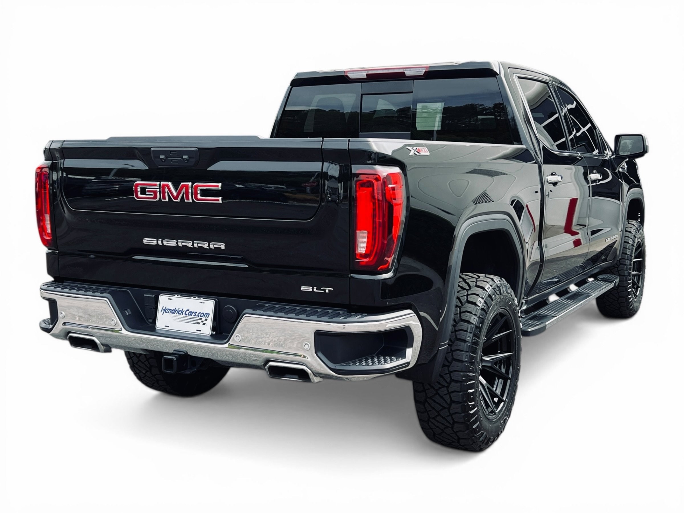 2024 GMC Sierra 1500 SLT photo 3