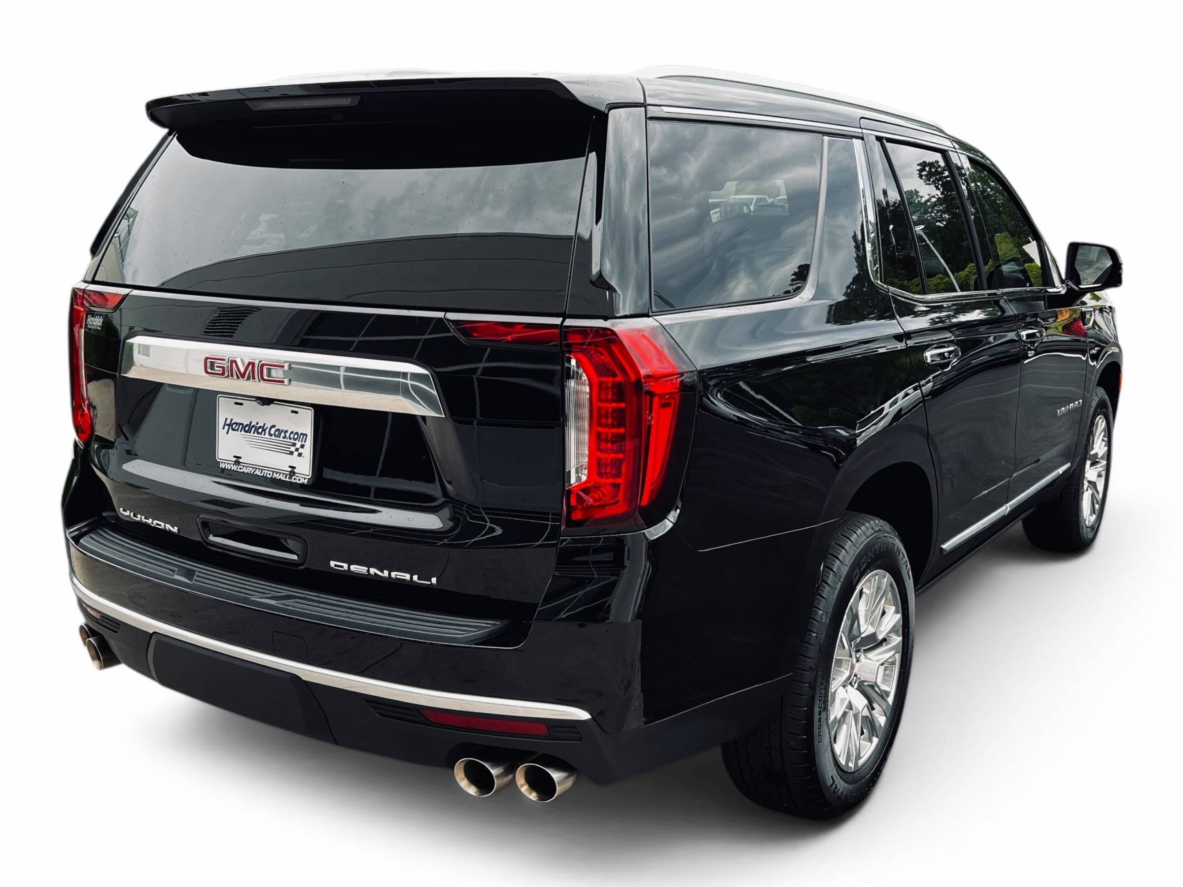 2024 GMC Yukon Denali photo 3