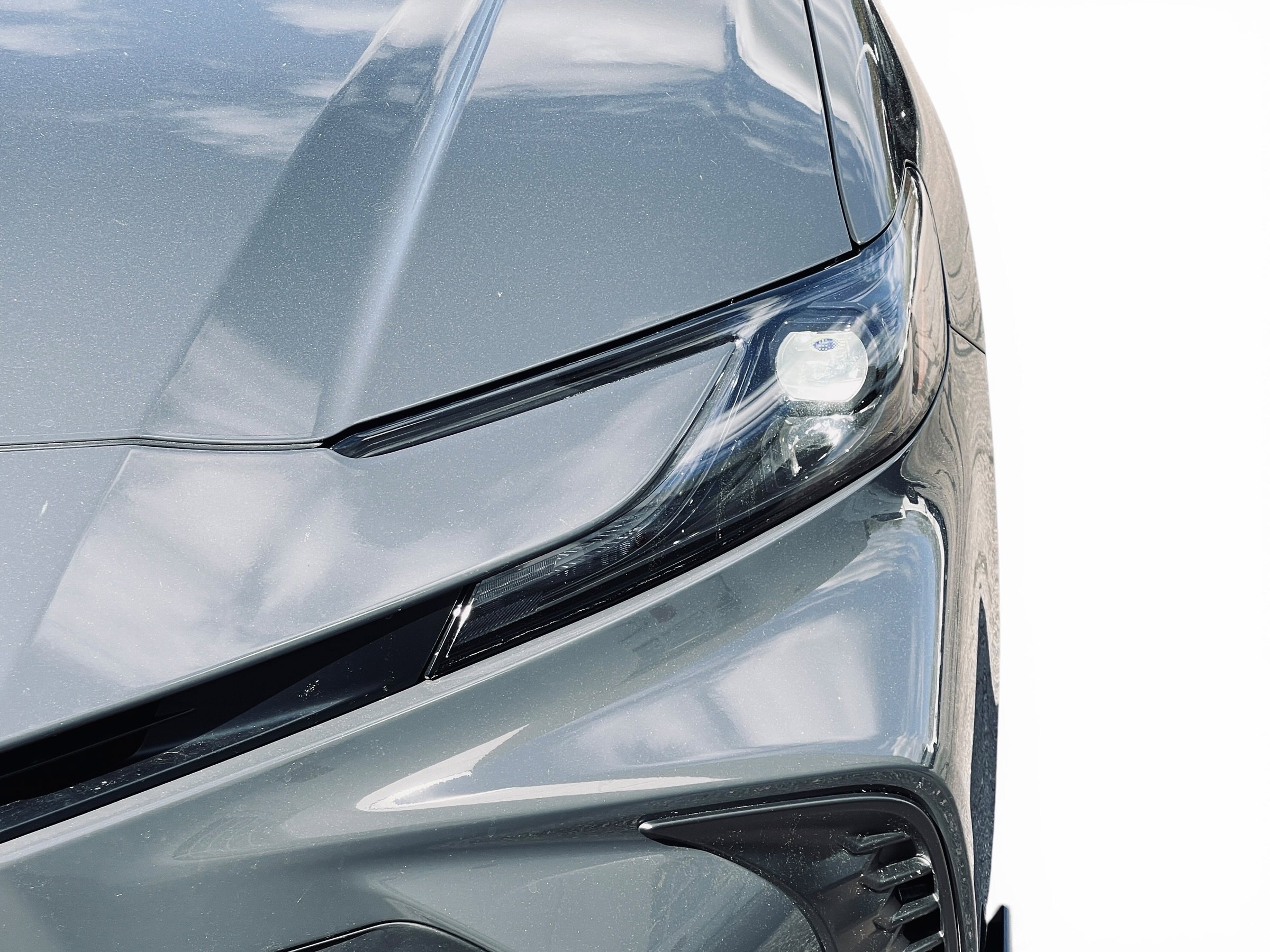 2026 Toyota Camry SE photo 4