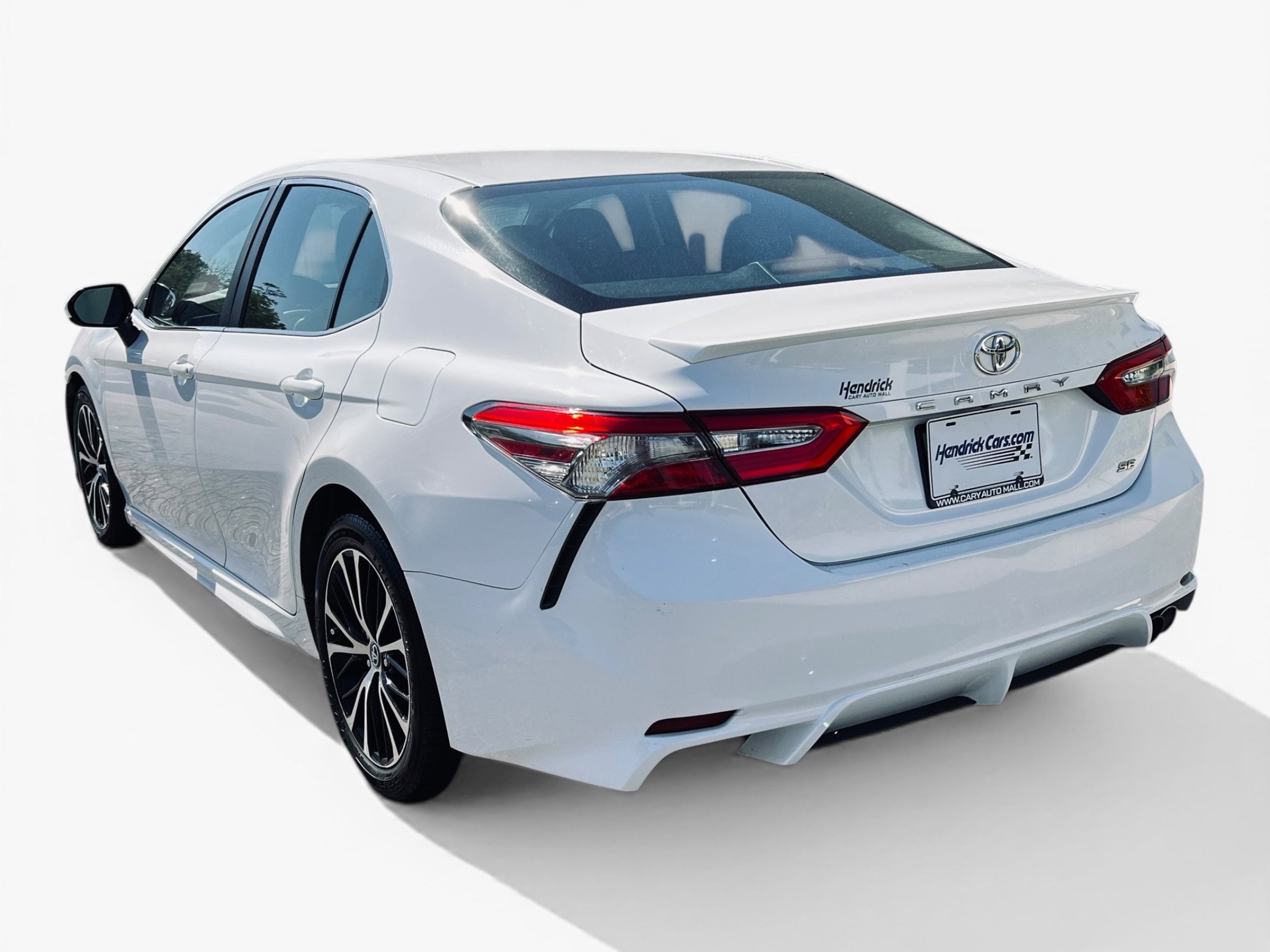 2018 Toyota Camry SE photo 6