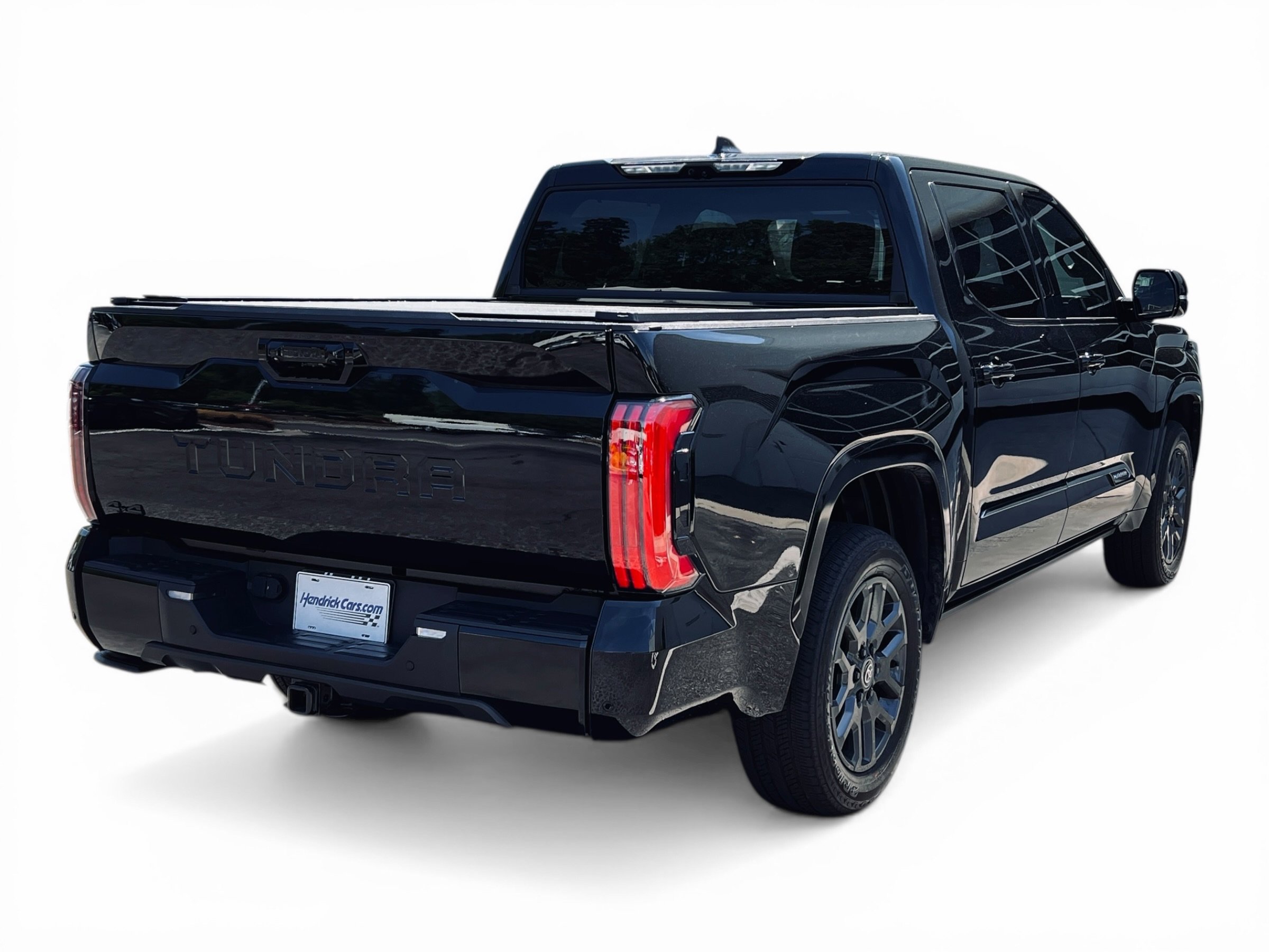 2025 Toyota Tundra 4WD Platinum Hybrid photo 3