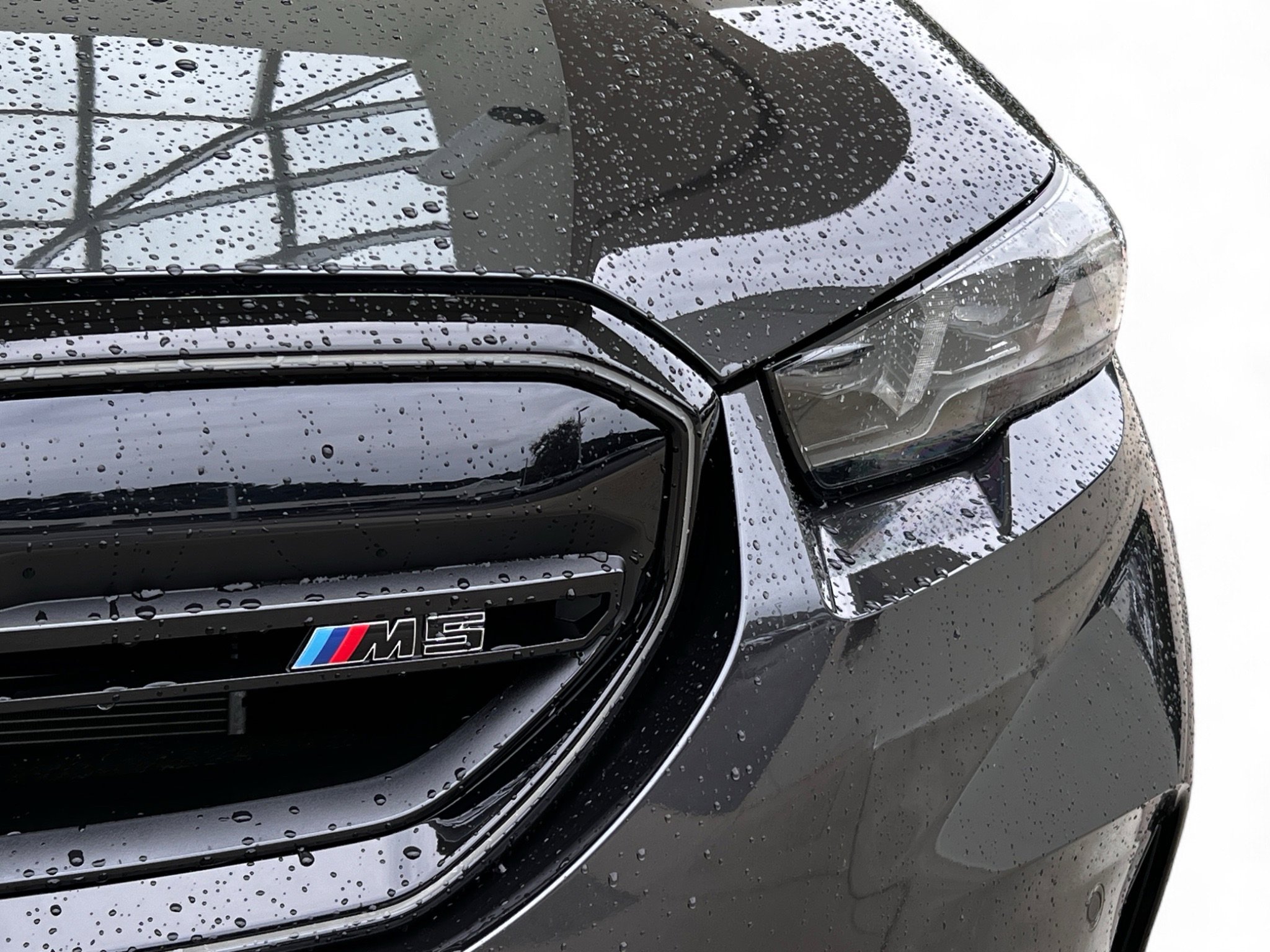 2025 Bmw M5 5 photo 4