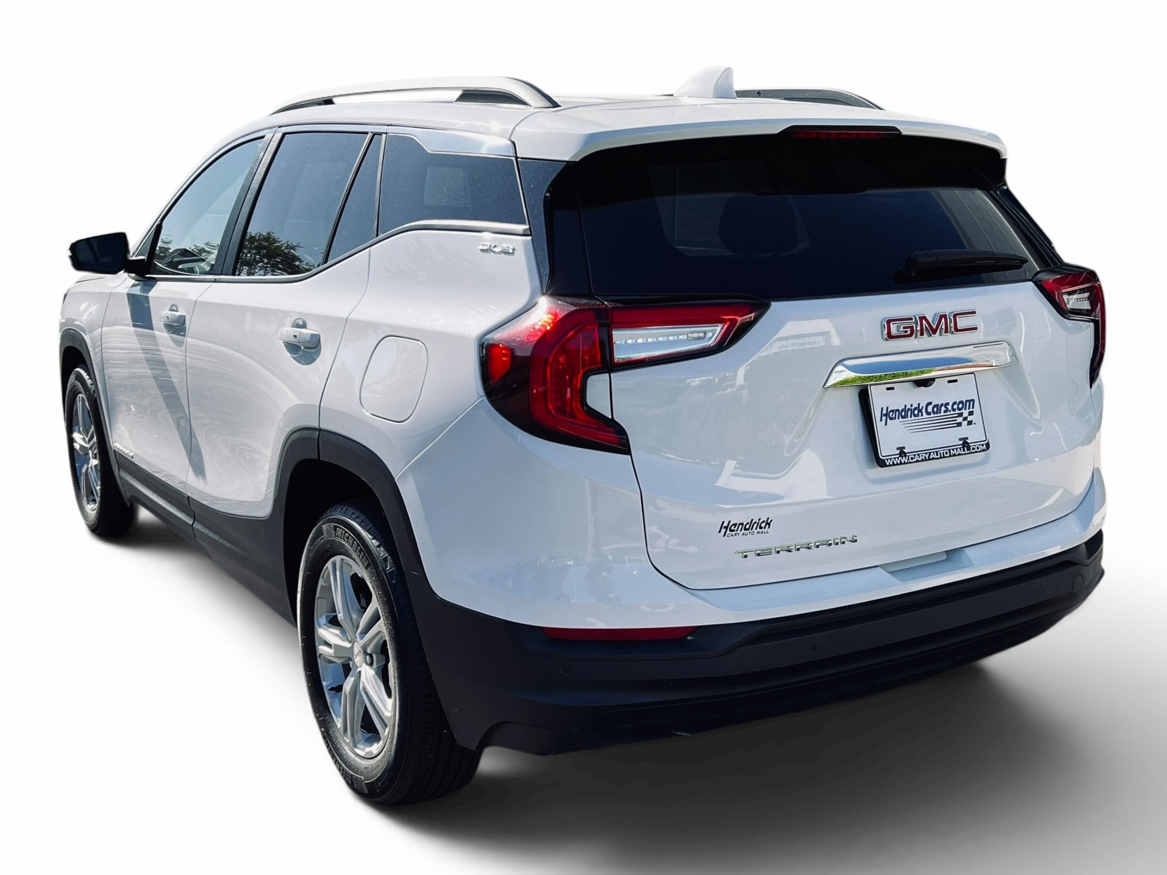 2024 GMC Terrain SLE photo 6