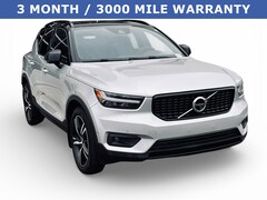 2019 Volvo XC40 R-Design SUV