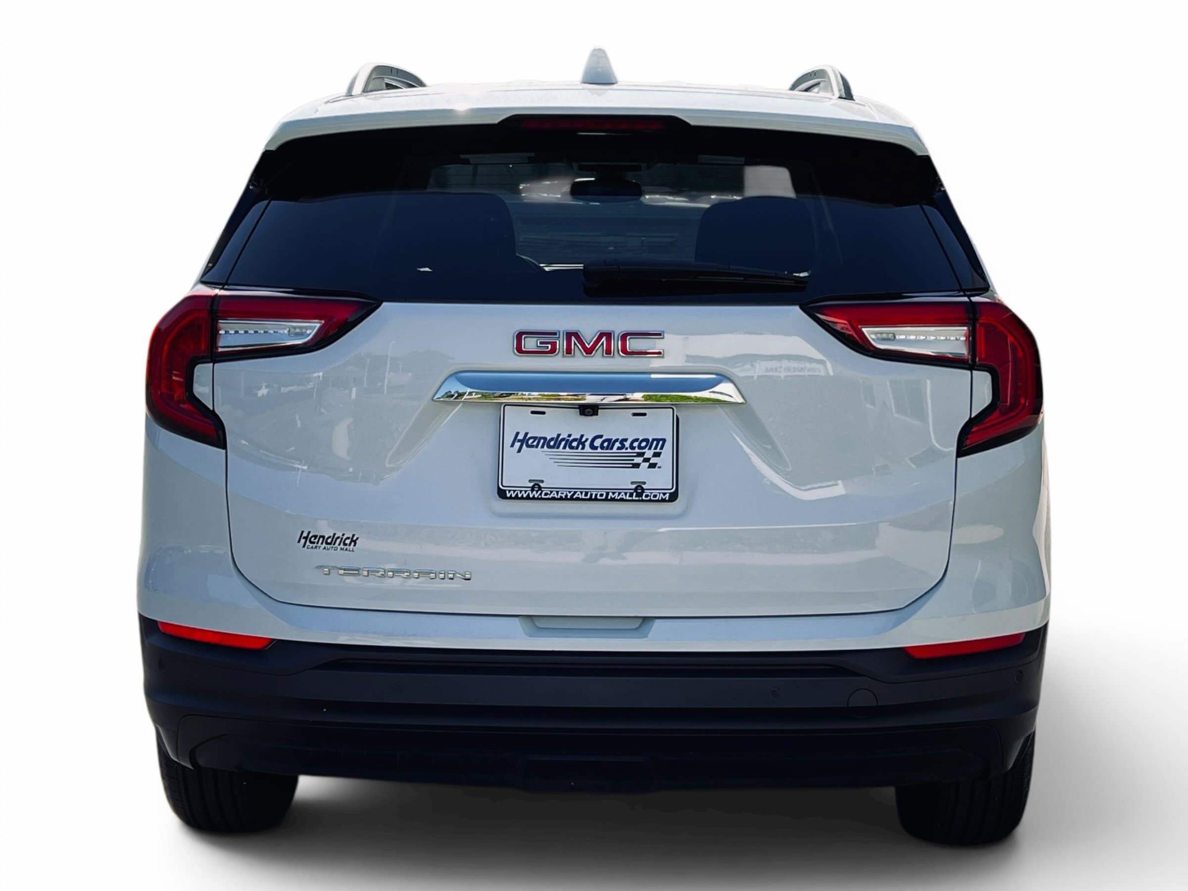 2024 GMC Terrain SLE photo 3