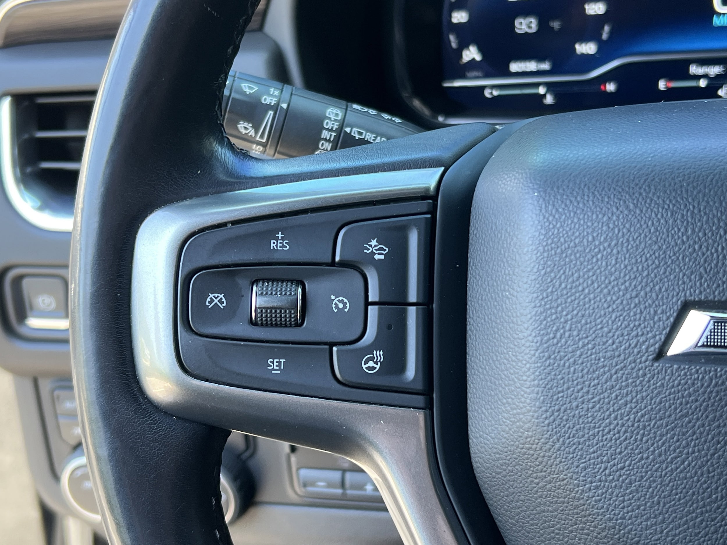 2022 Chevrolet Tahoe Z71 photo 4