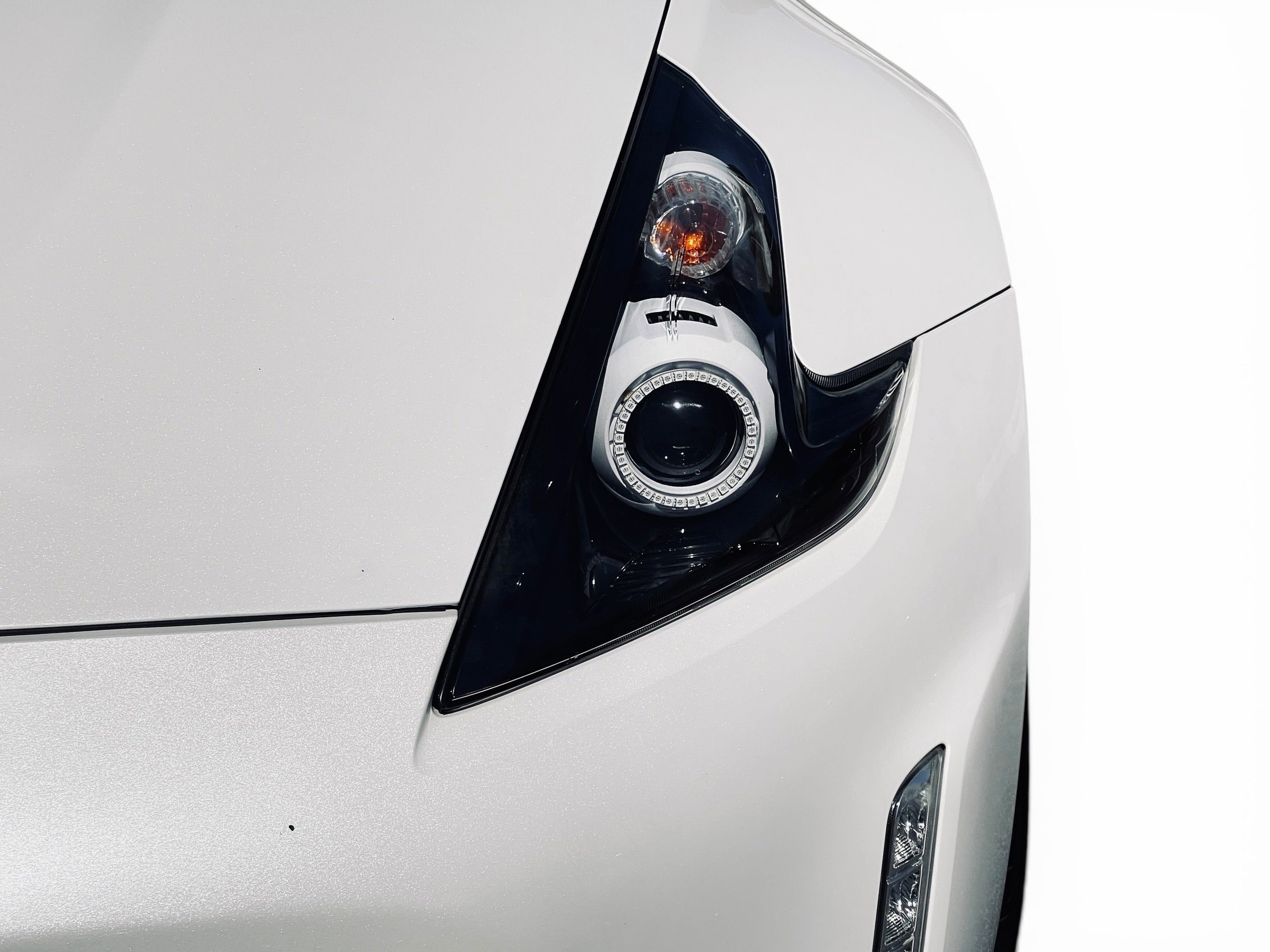 2016 Nissan 370Z Touring photo 4