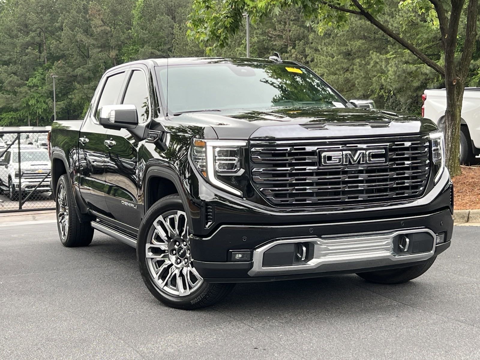 Used 2023 GMC Sierra 1500 Denali Denali Ultimate with VIN 1GTUUHEL6PZ220191 for sale in Kansas City