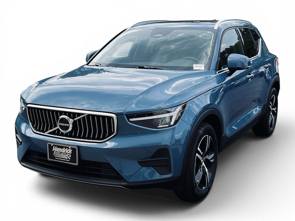 Used 2025 Volvo XC40 Core Bright Theme SUV