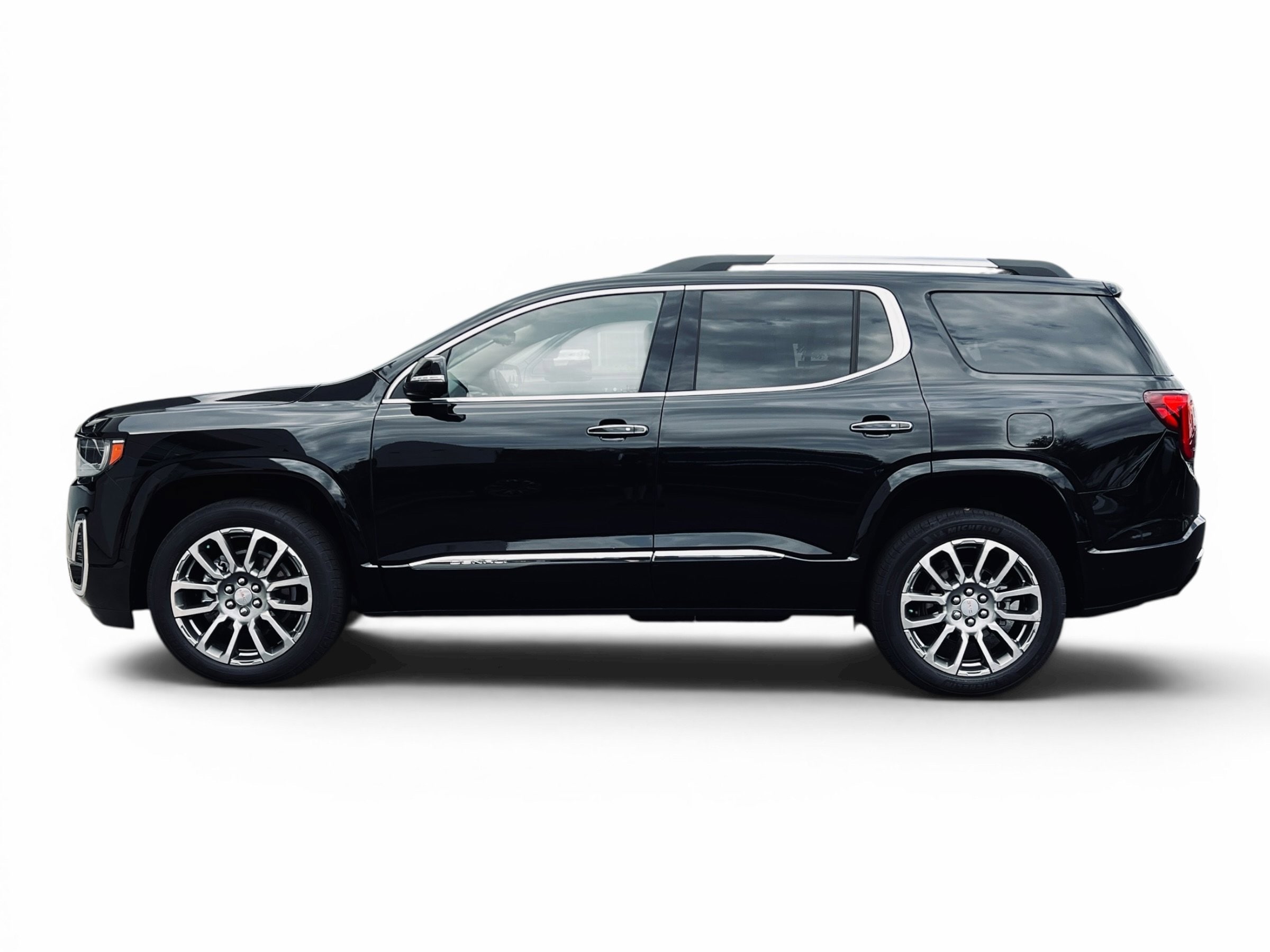 2023 GMC Acadia Denali photo 4