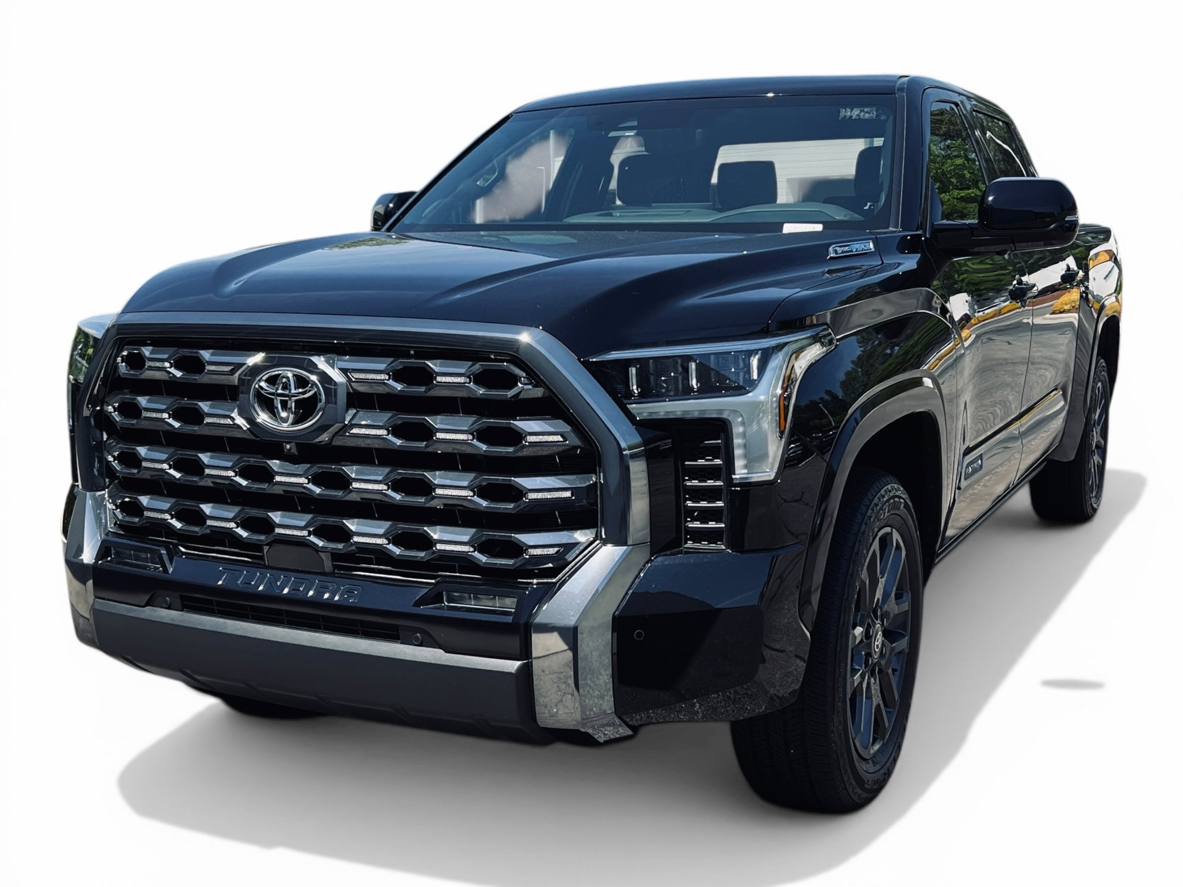 2025 Toyota Tundra 4WD Platinum Hybrid photo 2